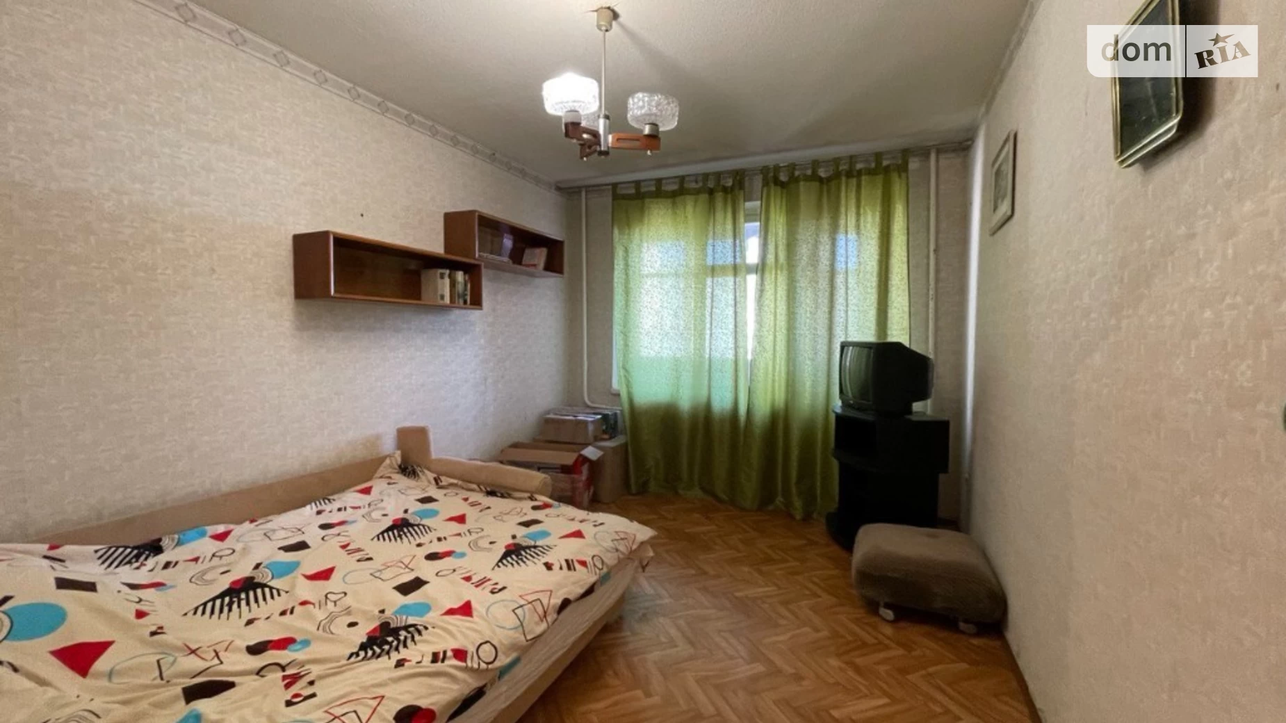 Продается 2-комнатная квартира 54 кв. м в Днепре, ул. Малиновского Маршала, 44