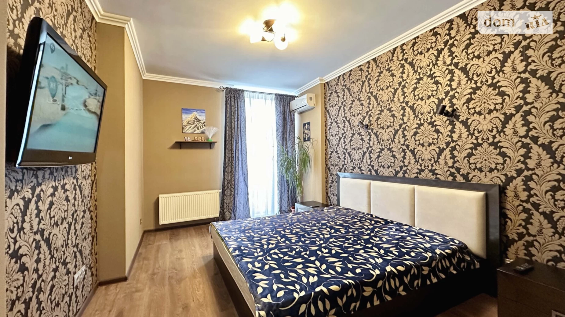 Продается 3-комнатная квартира 84 кв. м в Киеве, ул. Регенераторная, 4 корпус 5