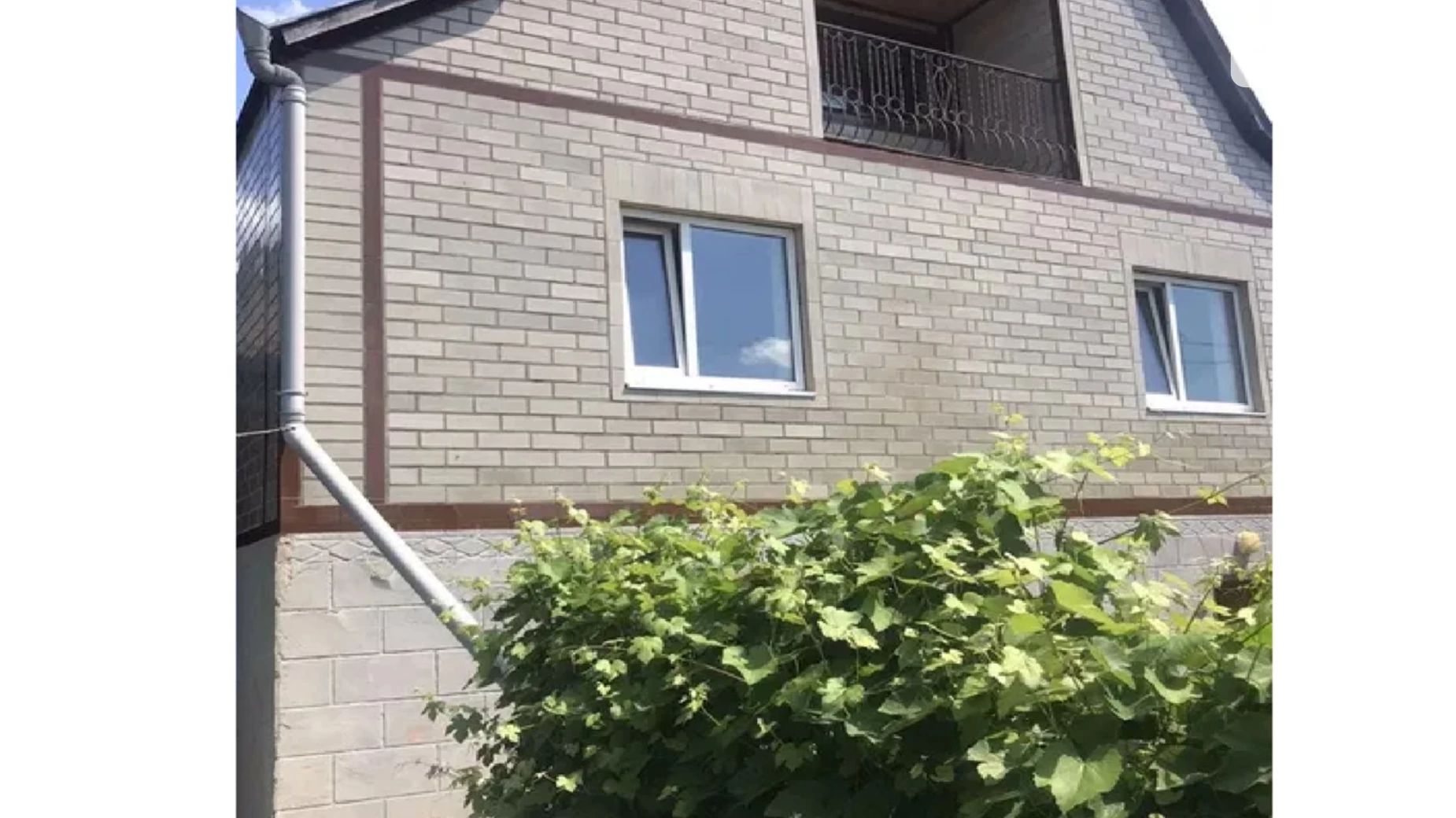 Продается дом на 2 этажа 150 кв. м с садом, цена: 49500 $ - фото 2