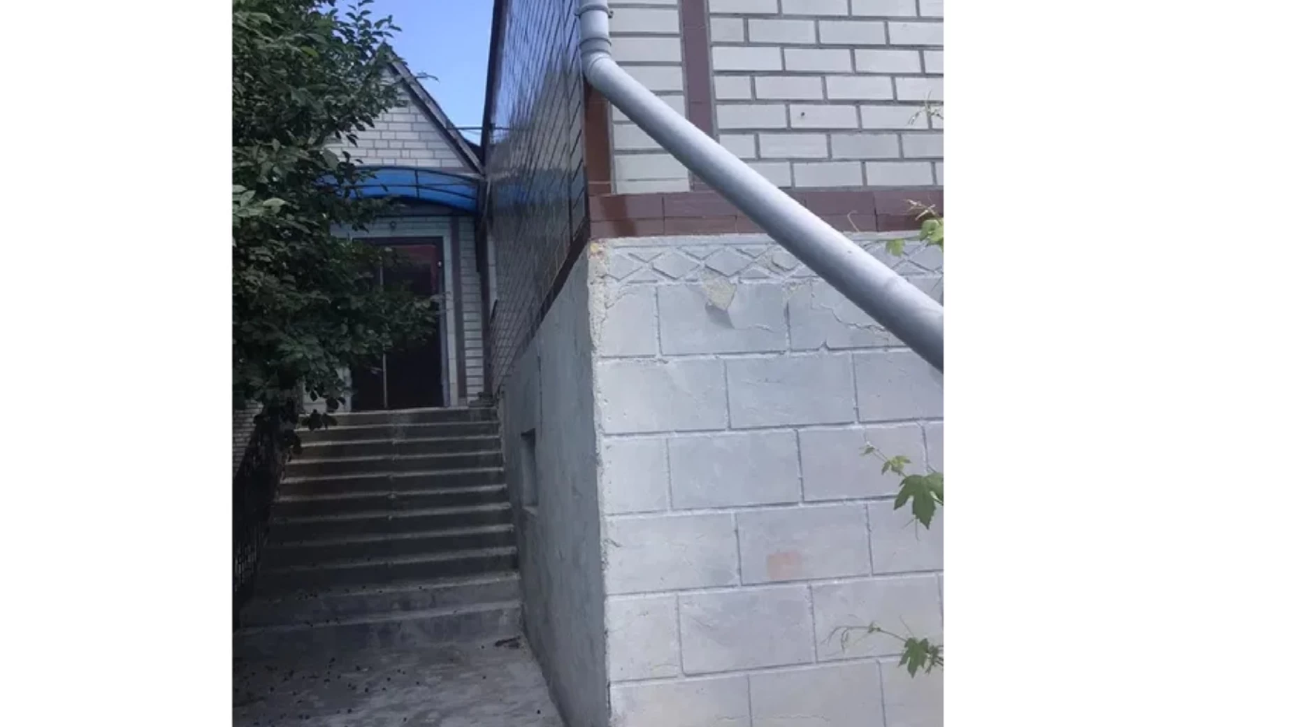 Продается дом на 2 этажа 150 кв. м с садом, цена: 49500 $ - фото 3