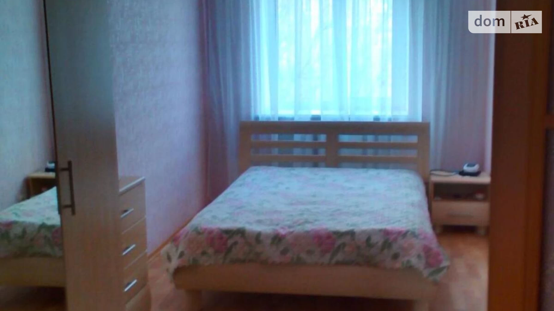 Продается 3-комнатная квартира 59 кв. м в Днепре, ул. Космонавтов