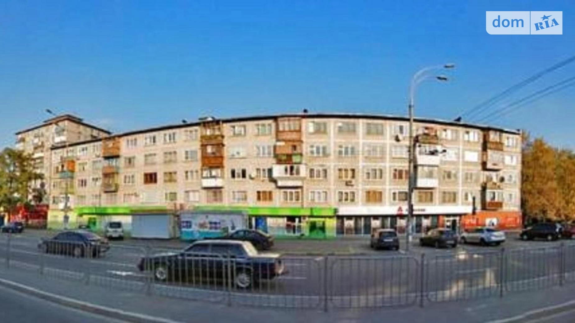 Продается 3-комнатная квартира 61 кв. м в Киеве, просп. Воскресенский(Перова), 40