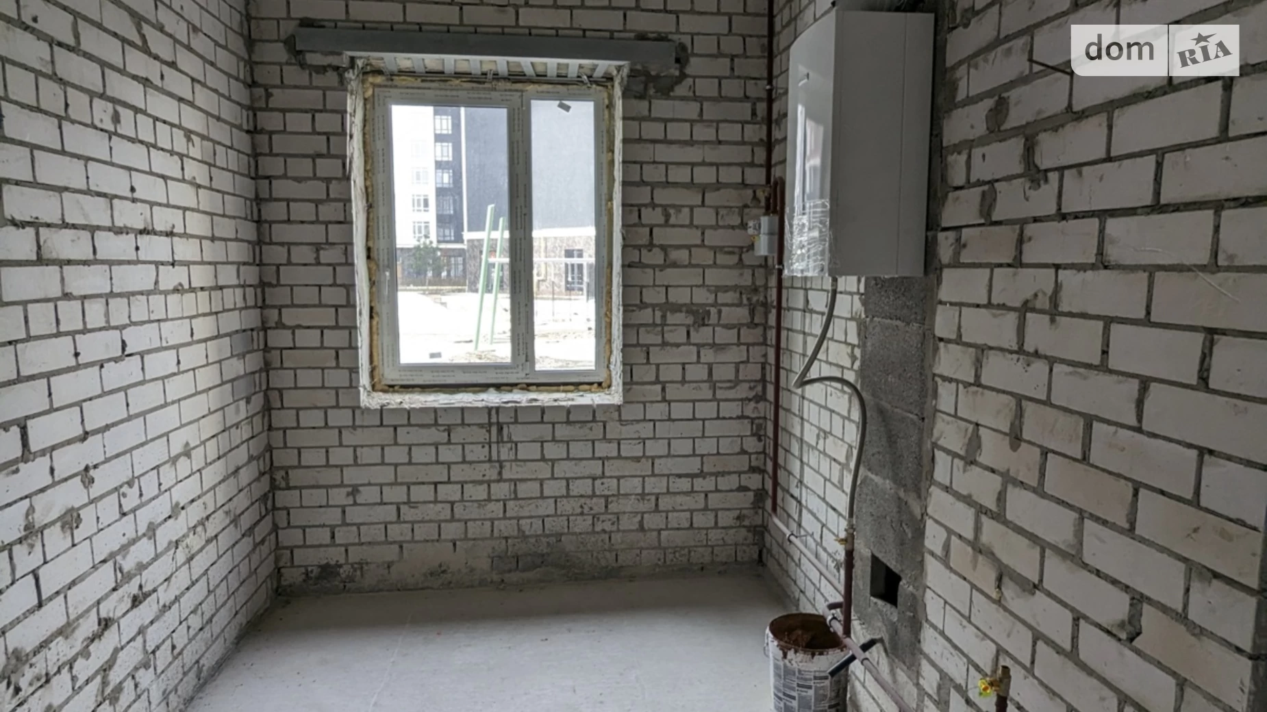 Продается 1-комнатная квартира 43.9 кв. м в Ирпене, ул. Кобылянской Ольги, 1В/5 - фото 2
