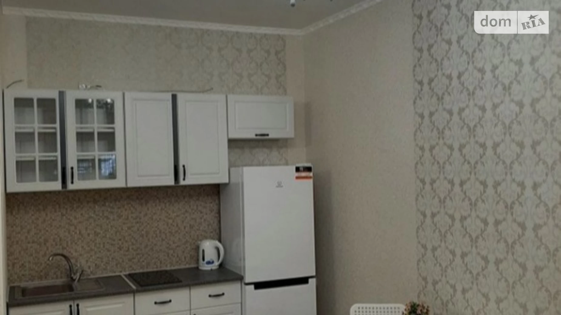 Продается 1-комнатная квартира 30 кв. м в Черноморске, ул. Парковая - фото 2