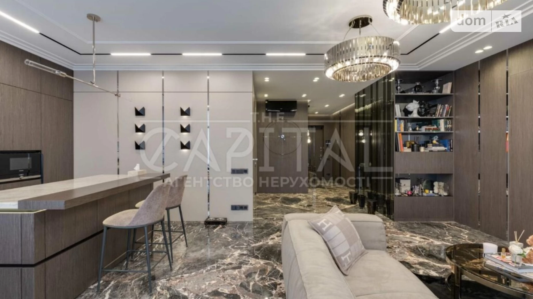 Продается 3-комнатная квартира 142 кв. м в Киеве