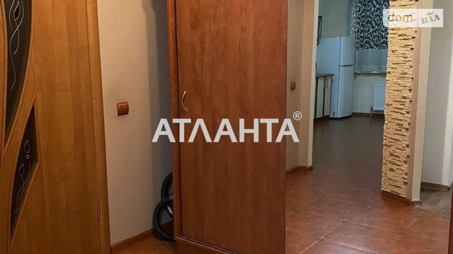 Продается 1-комнатная квартира 44 кв. м в Лиманке, мас. Радужный - фото 3