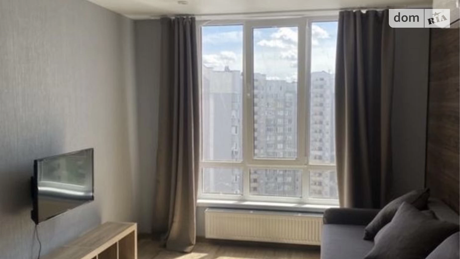 Продается 1-комнатная квартира 39 кв. м в Коцюбинском, ул. Пономарёва