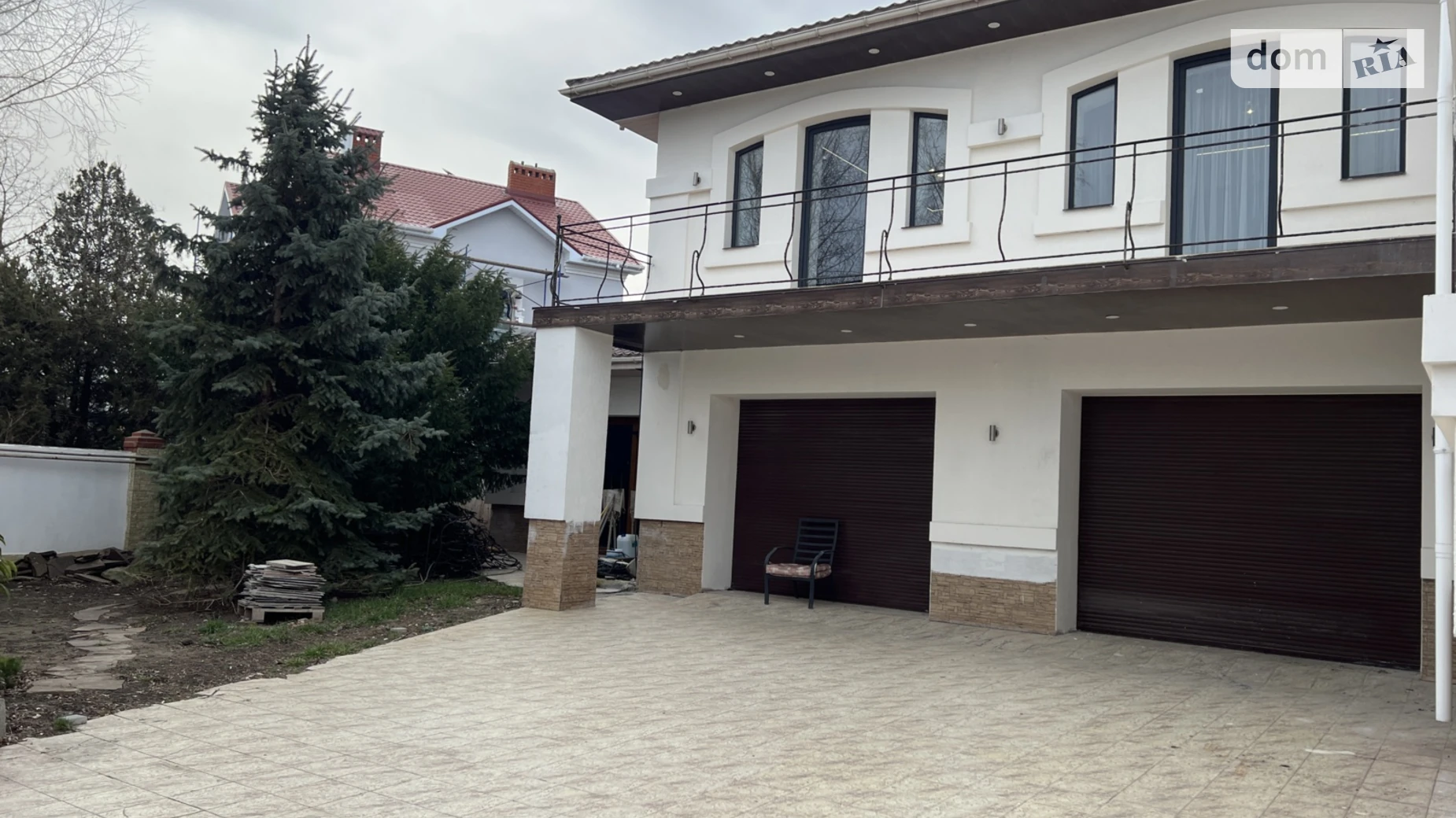 Продается дом на 3 этажа 680 кв. м с мансардой, цена: 770000 $ - фото 2