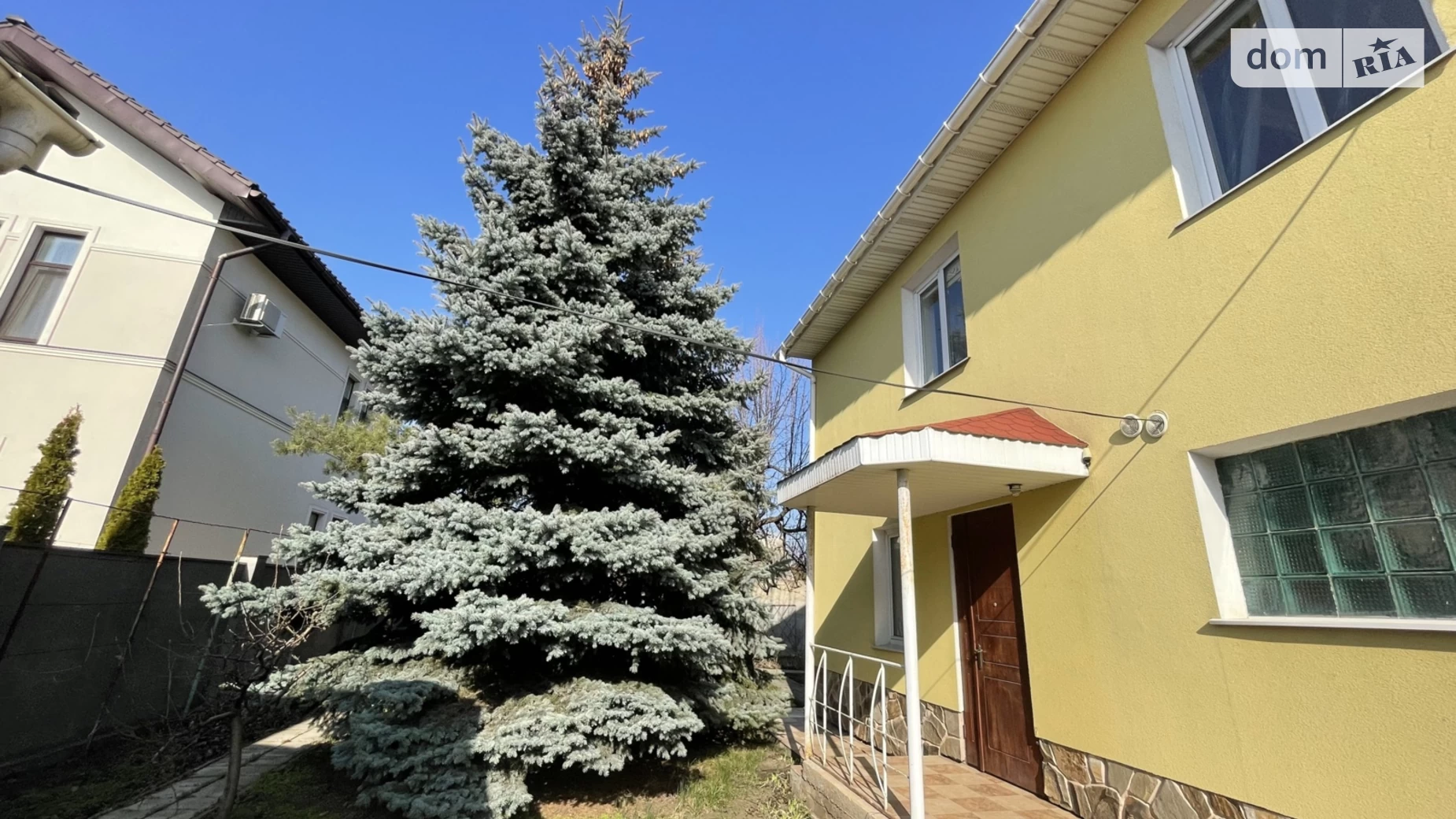 Продается дом на 2 этажа 230 кв. м с бассейном, цена: 250000 $ - фото 2