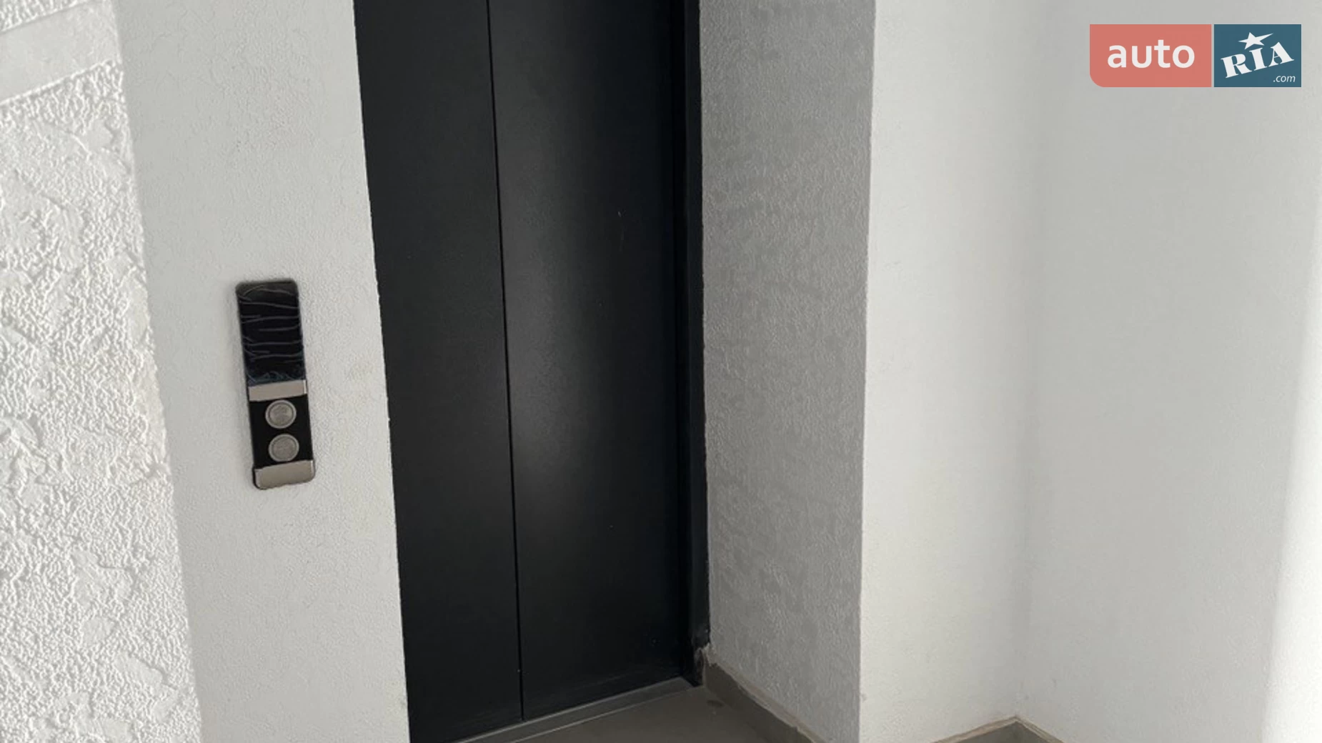 Продается 2-комнатная квартира 68 кв. м в Ивано-Франковске, ул. Высочана Семена - фото 4