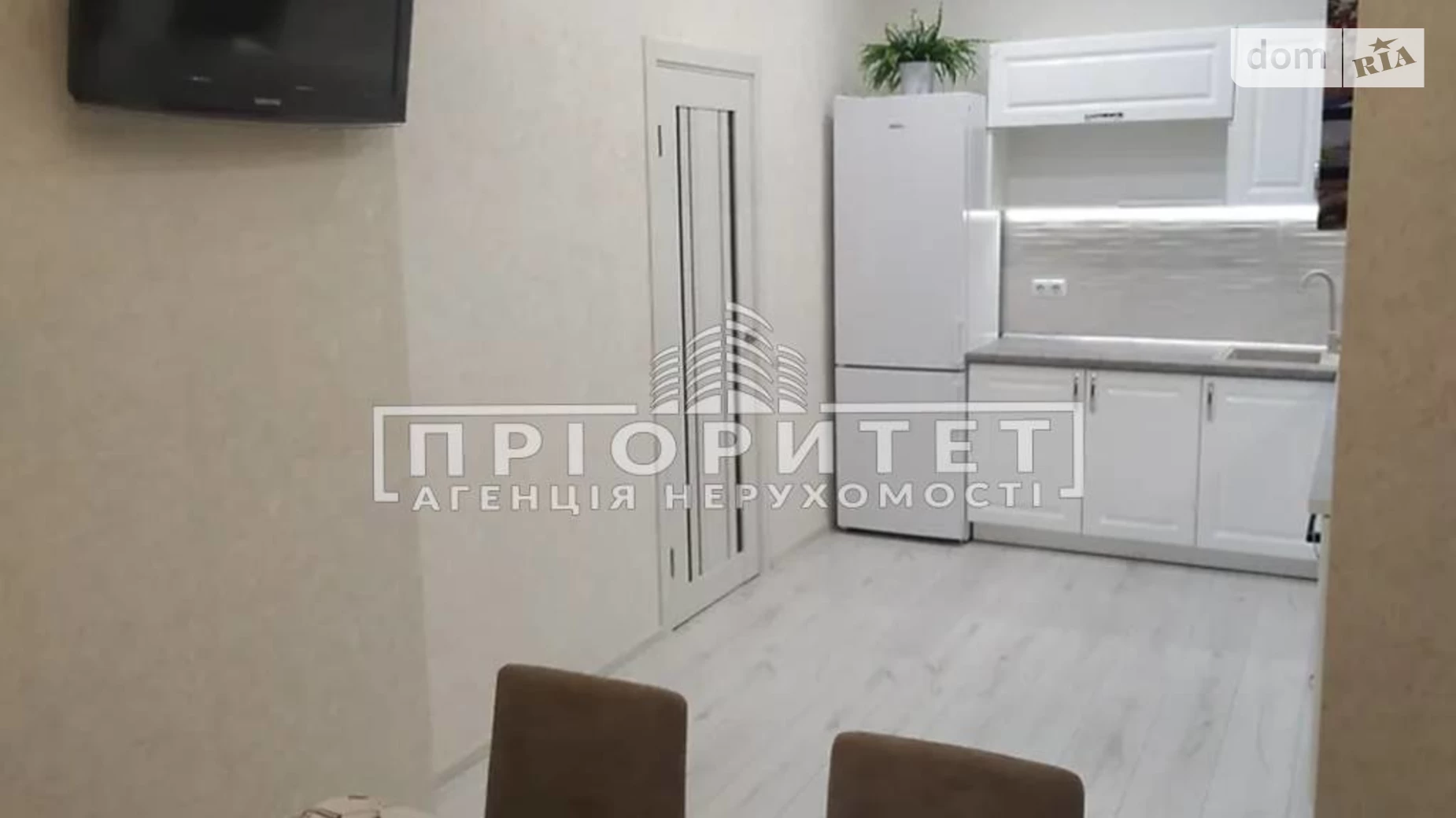 Продается 2-комнатная квартира 60 кв. м в Одессе, ул. Люстдорфская дорога