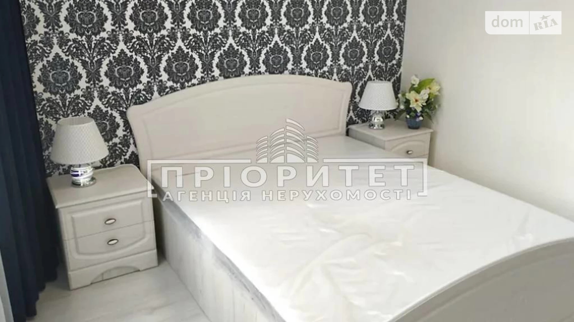 Продається 2-кімнатна квартира 60 кв. м у Одесі