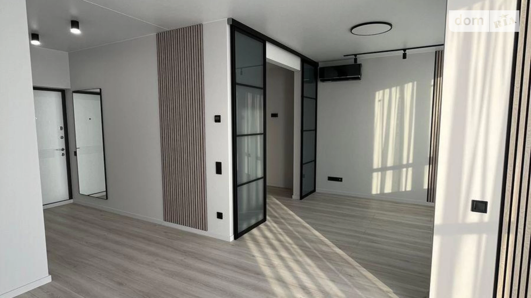 Продается 1-комнатная квартира 42 кв. м в Киеве, ул. Ревуцкого, 40 - фото 3
