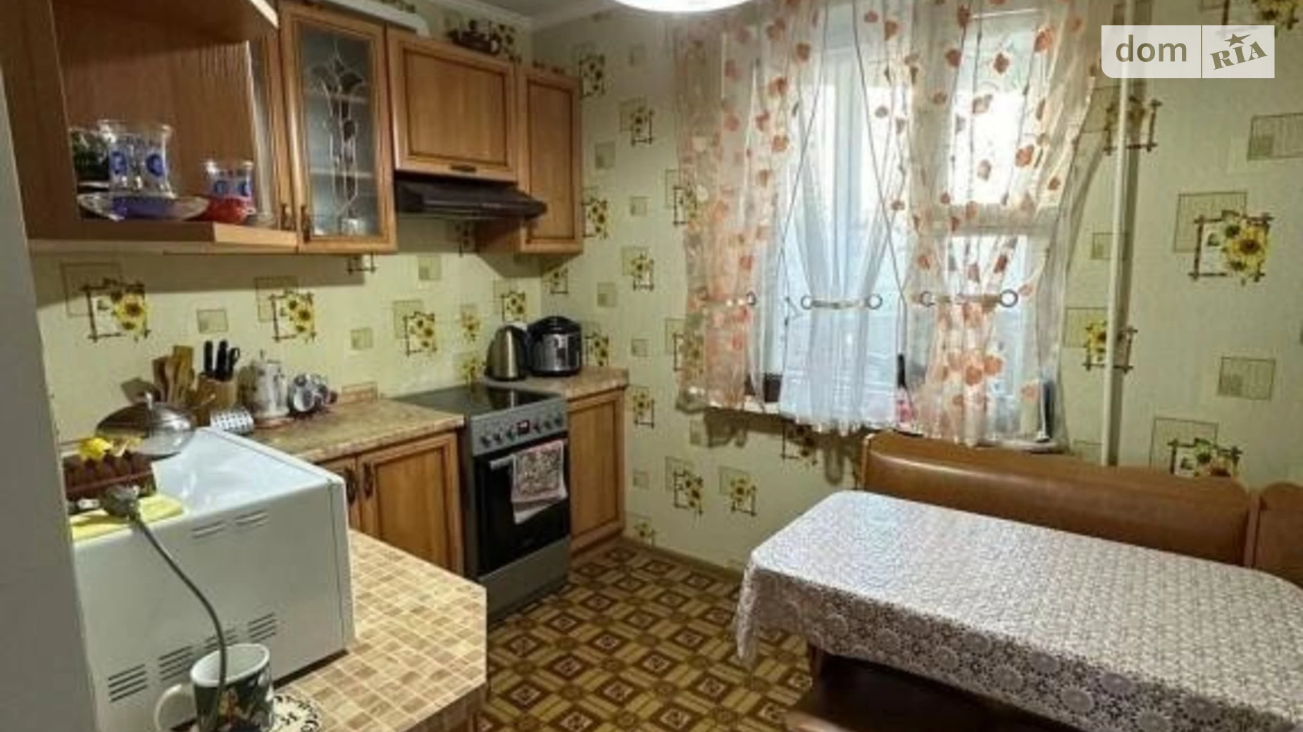 Продается 3-комнатная квартира 77 кв. м в Киеве, ул. Николая Ушакова, 16