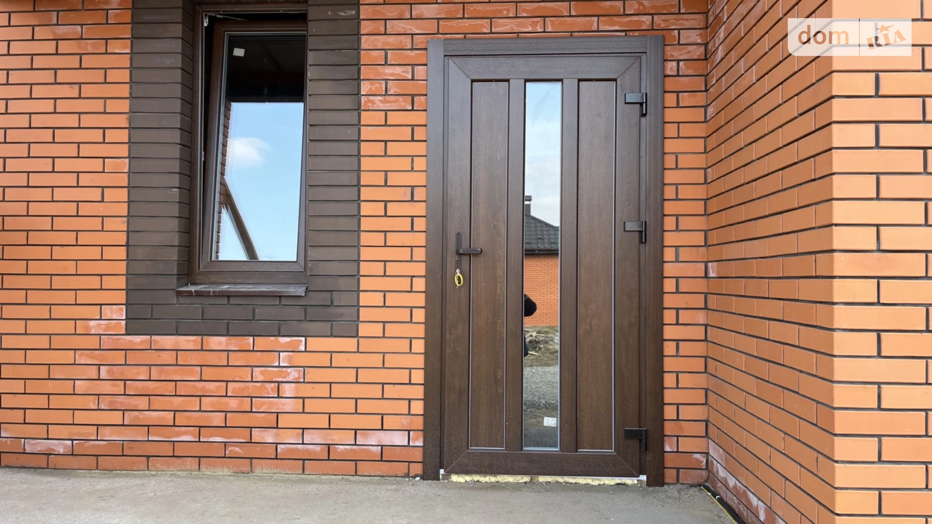 Продается дом на 2 этажа 120 кв. м с участком, цена: 73000 $ - фото 2