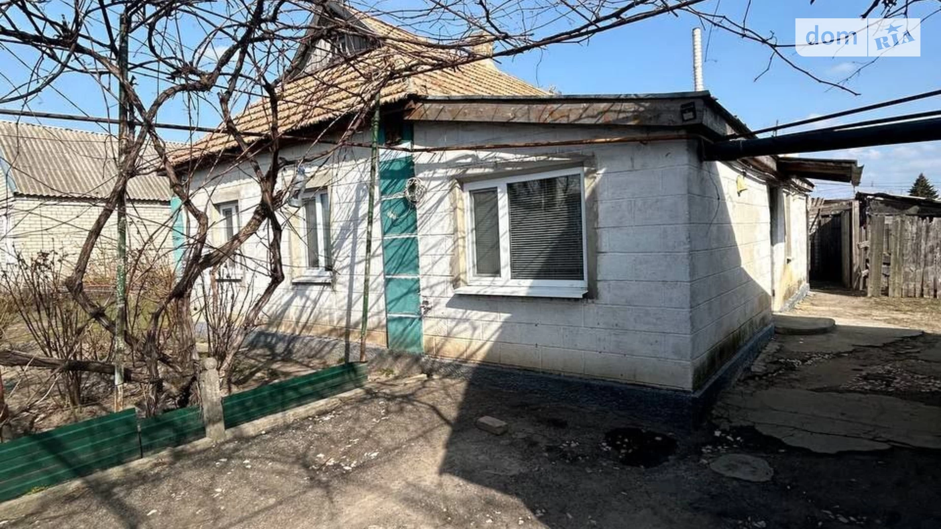 Продається одноповерховий будинок 68.1 кв. м з гаражем, пров. Зарічний, 32