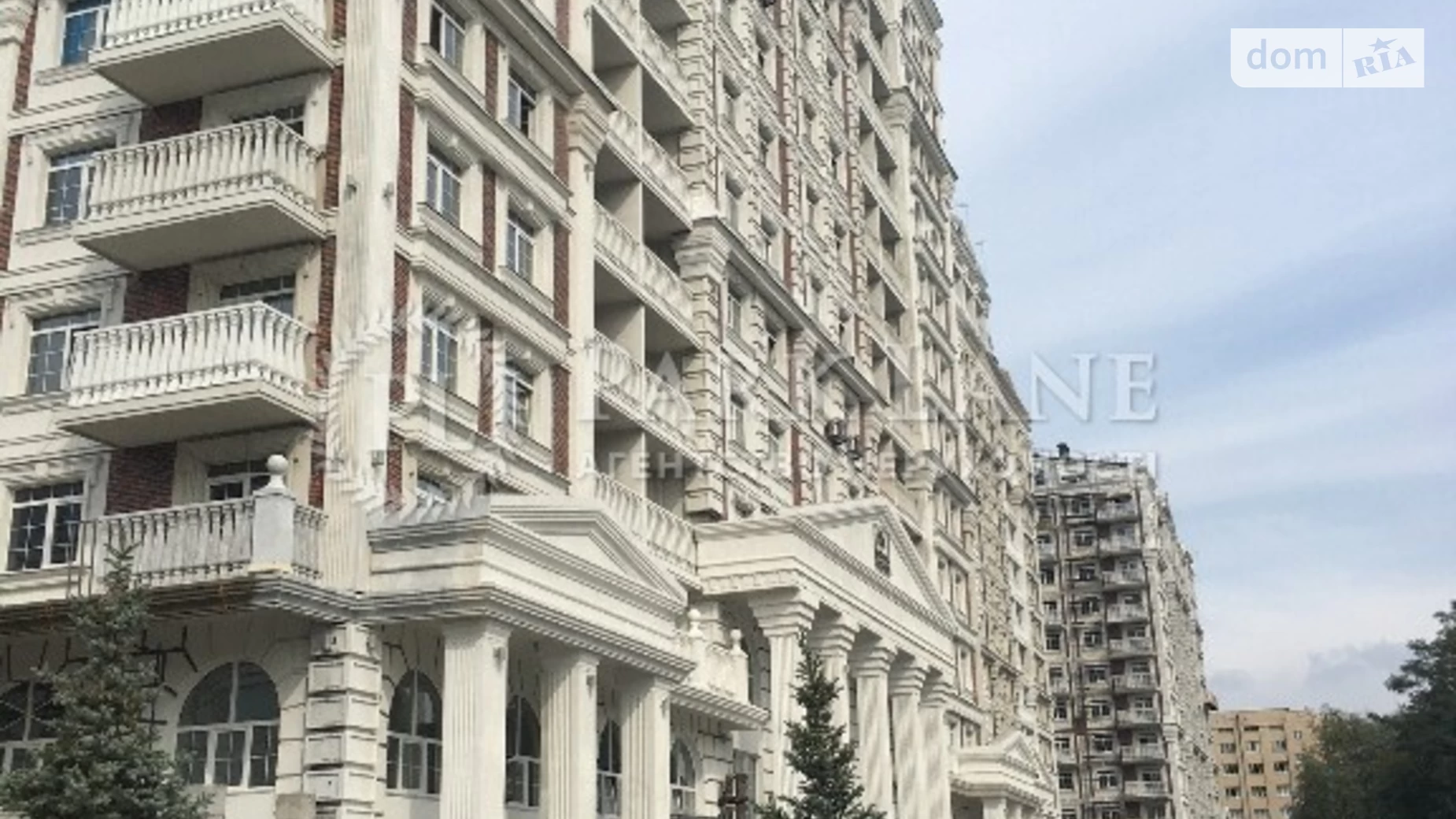 Продается 3-комнатная квартира 63 кв. м в Киеве, ул. Михаила Максимовича, 24А
