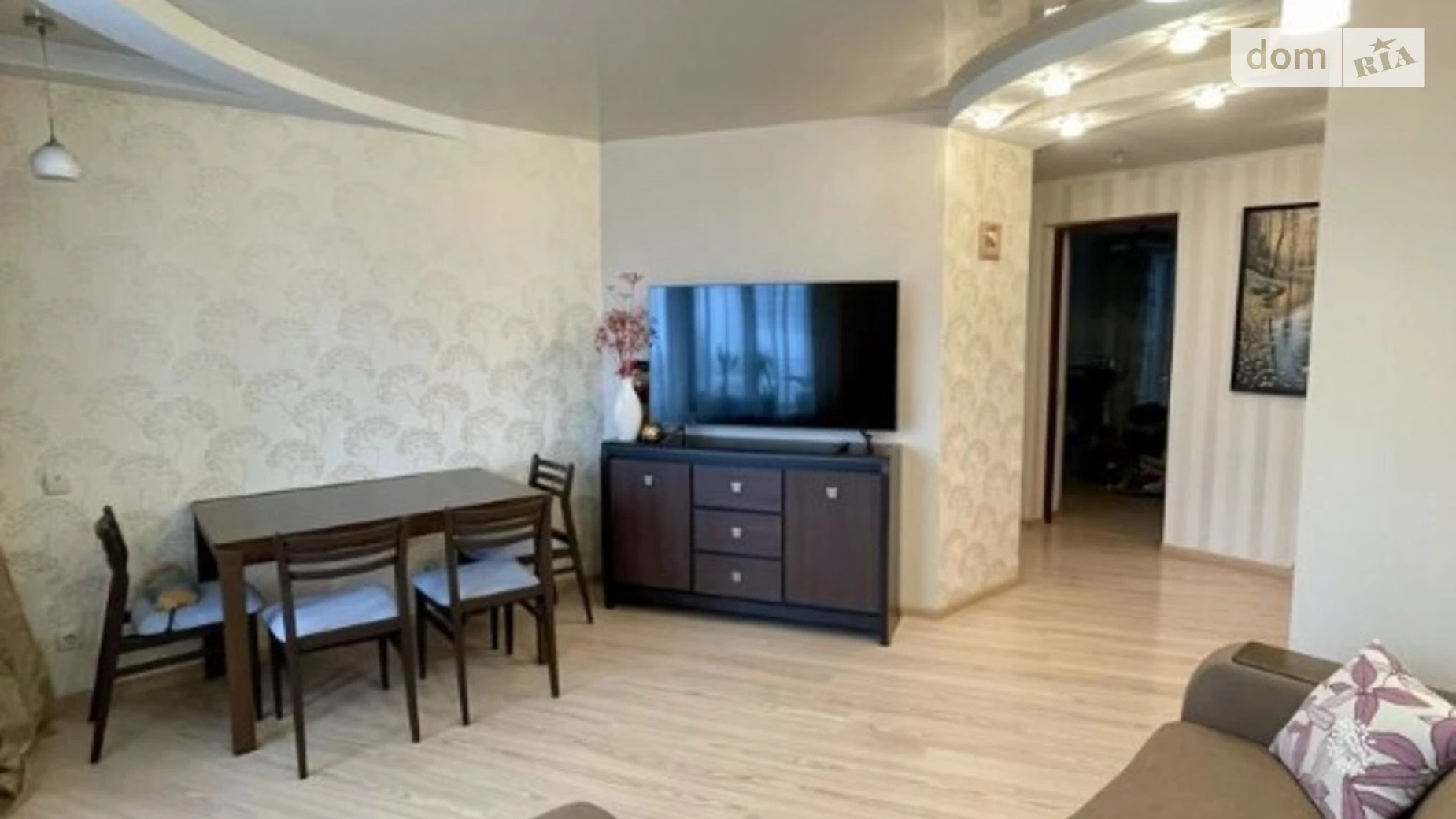 Продается 4-комнатная квартира 86 кв. м в Днепре, ул. Сухомлинского Василия - фото 2