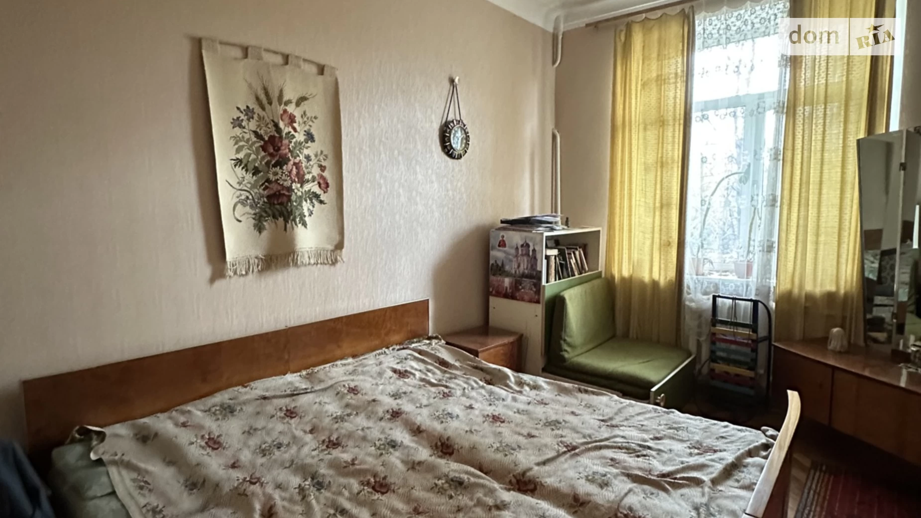Продается 4-комнатная квартира 92 кв. м в Киеве, ул. Большая Китаевская, 83