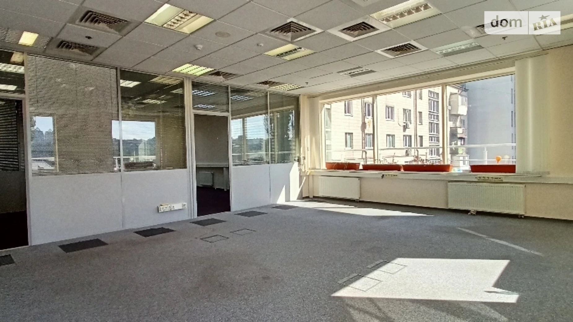 Сдается в аренду офис 301 кв. м в бизнес-центре, цена: 7224 $ - фото 4