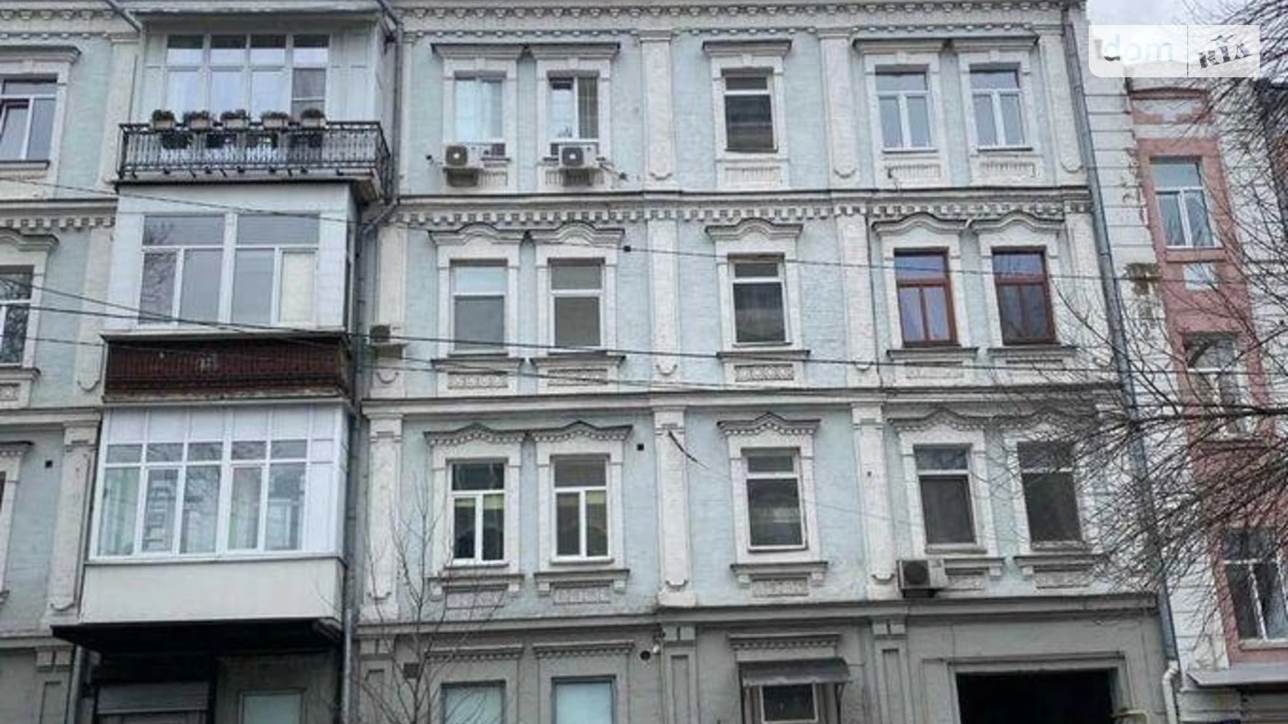 Продается 2-комнатная квартира 60 кв. м в Киеве, ул. Деловая, 11