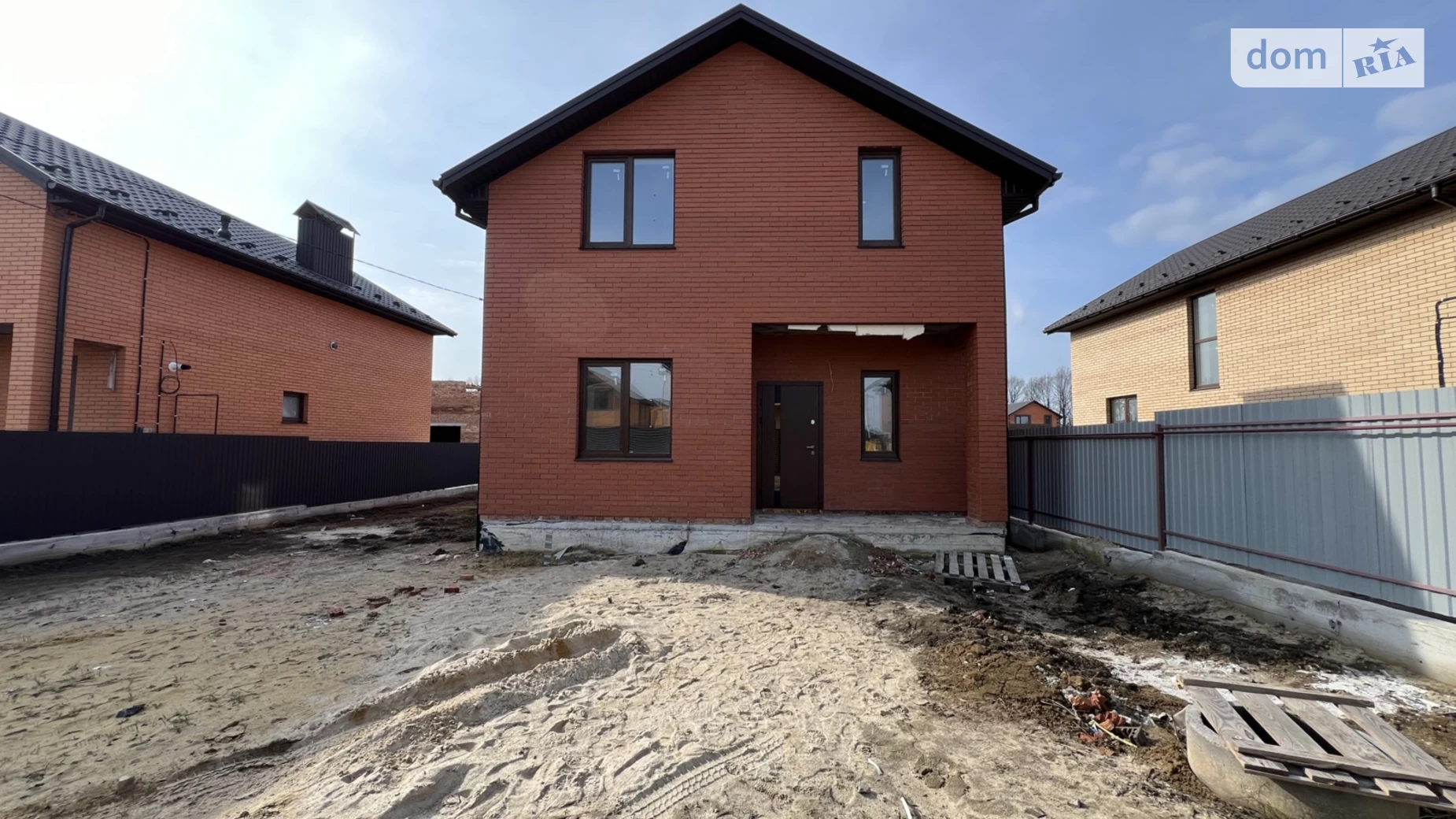 Продается дом на 2 этажа 120 кв. м с балконом, цена: 120000 $ - фото 2