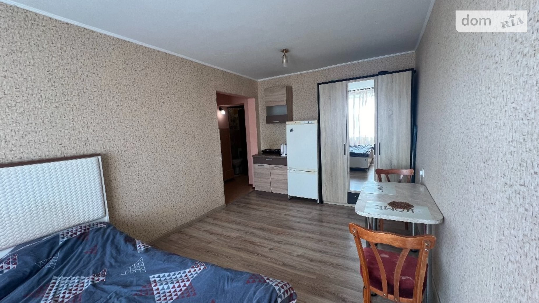 Продается 1-комнатная квартира 23 кв. м в Ровно