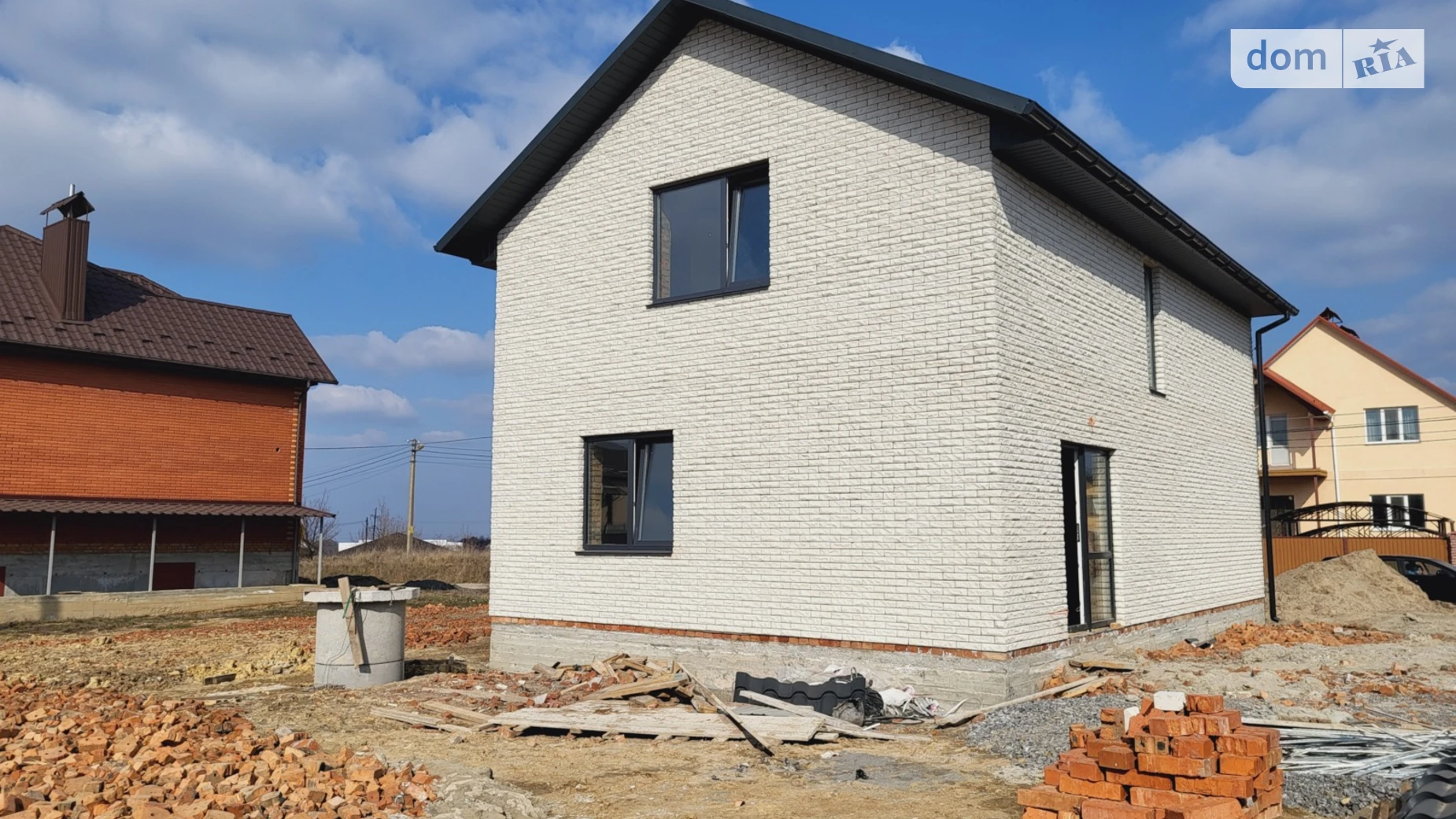 Продается дом на 2 этажа 115 кв. м с камином, цена: 92000 $ - фото 5