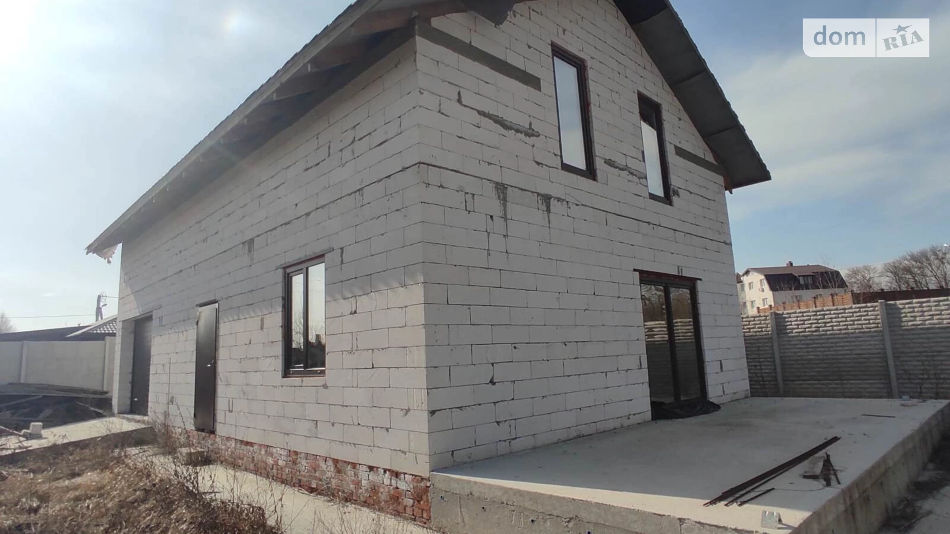Продается дом на 2 этажа 160 кв. м с садом, цена: 70000 $ - фото 3