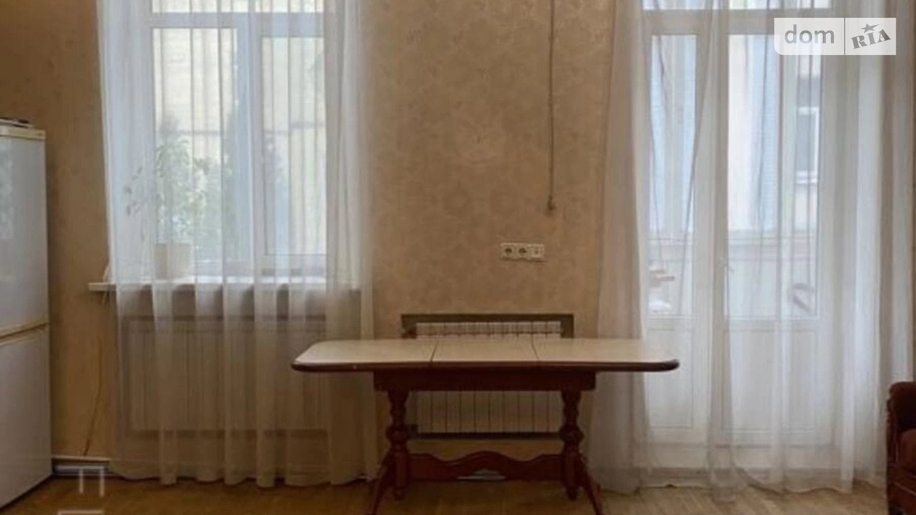 Продается 1-комнатная квартира 46 кв. м в Киеве, ул. Богдана Хмельницкого, 50 - фото 2