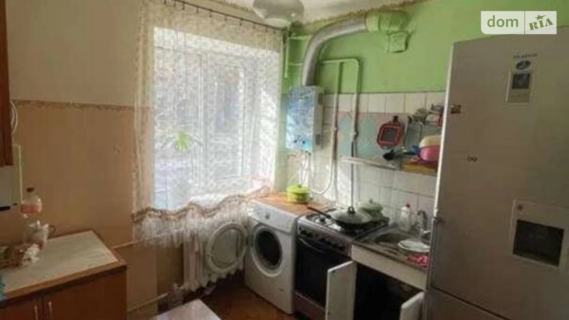 Продается 2-комнатная квартира 42 кв. м в Киеве, ул. Михаила Стельмаха, 12