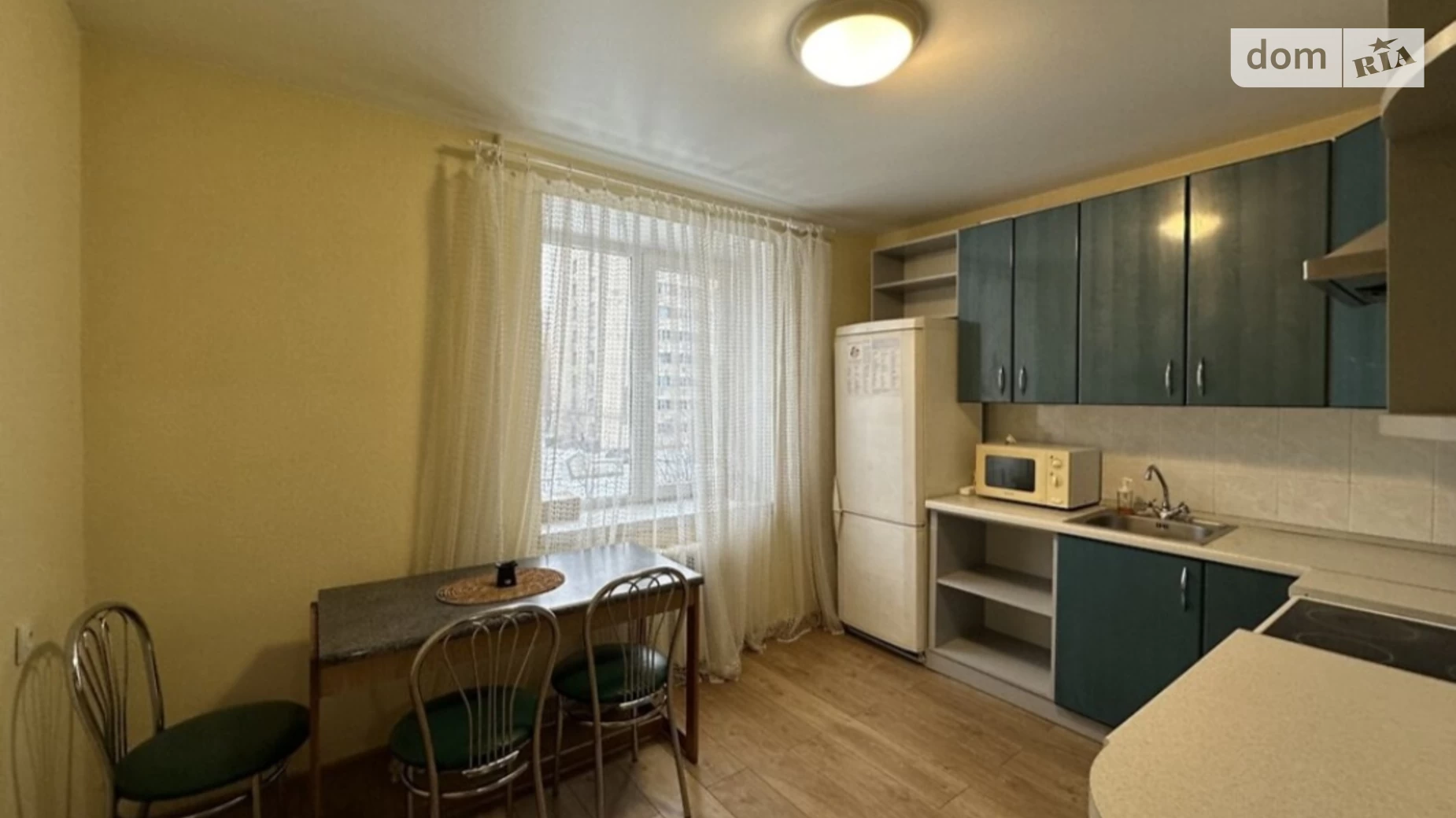 Продается 2-комнатная квартира 71 кв. м в Виннице