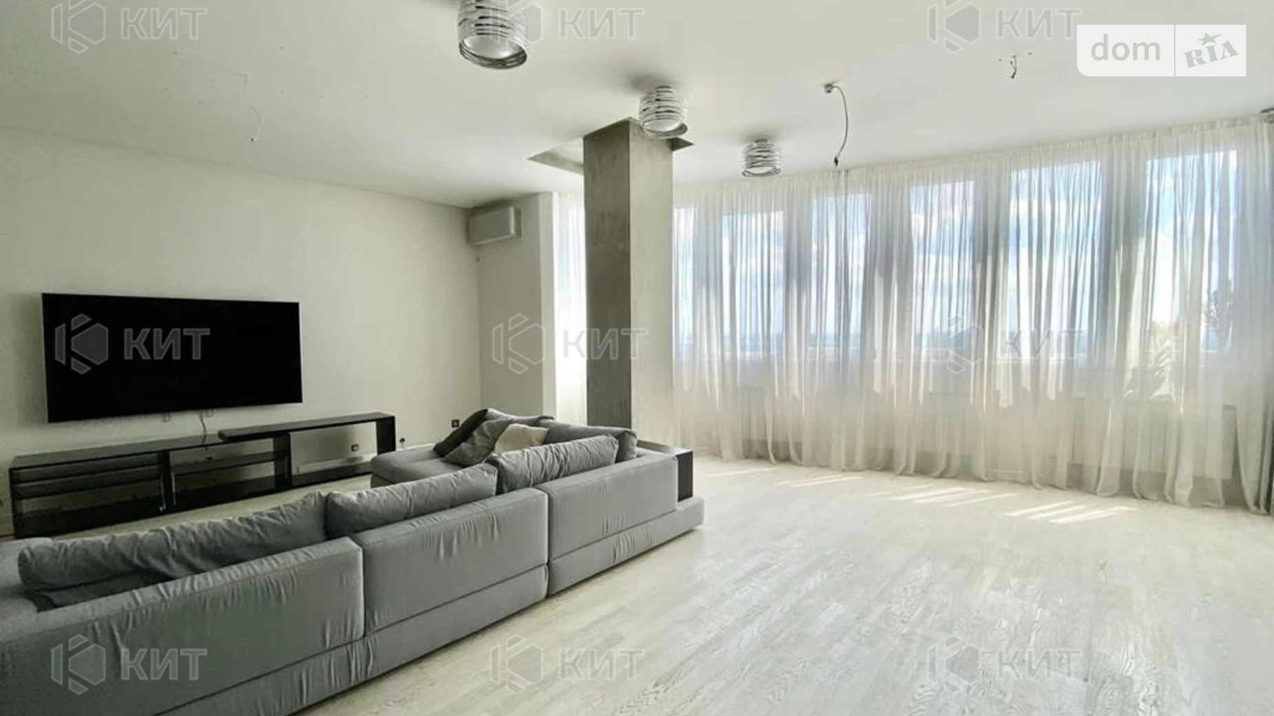 Продается 3-комнатная квартира 104 кв. м в Харькове, ул. Олимпийская, 10Б