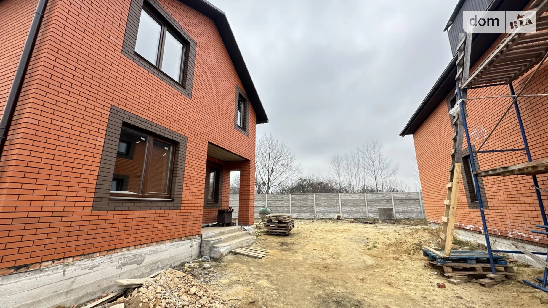 Продается дом на 2 этажа 125 кв. м с подвалом, цена: 75000 $ - фото 3