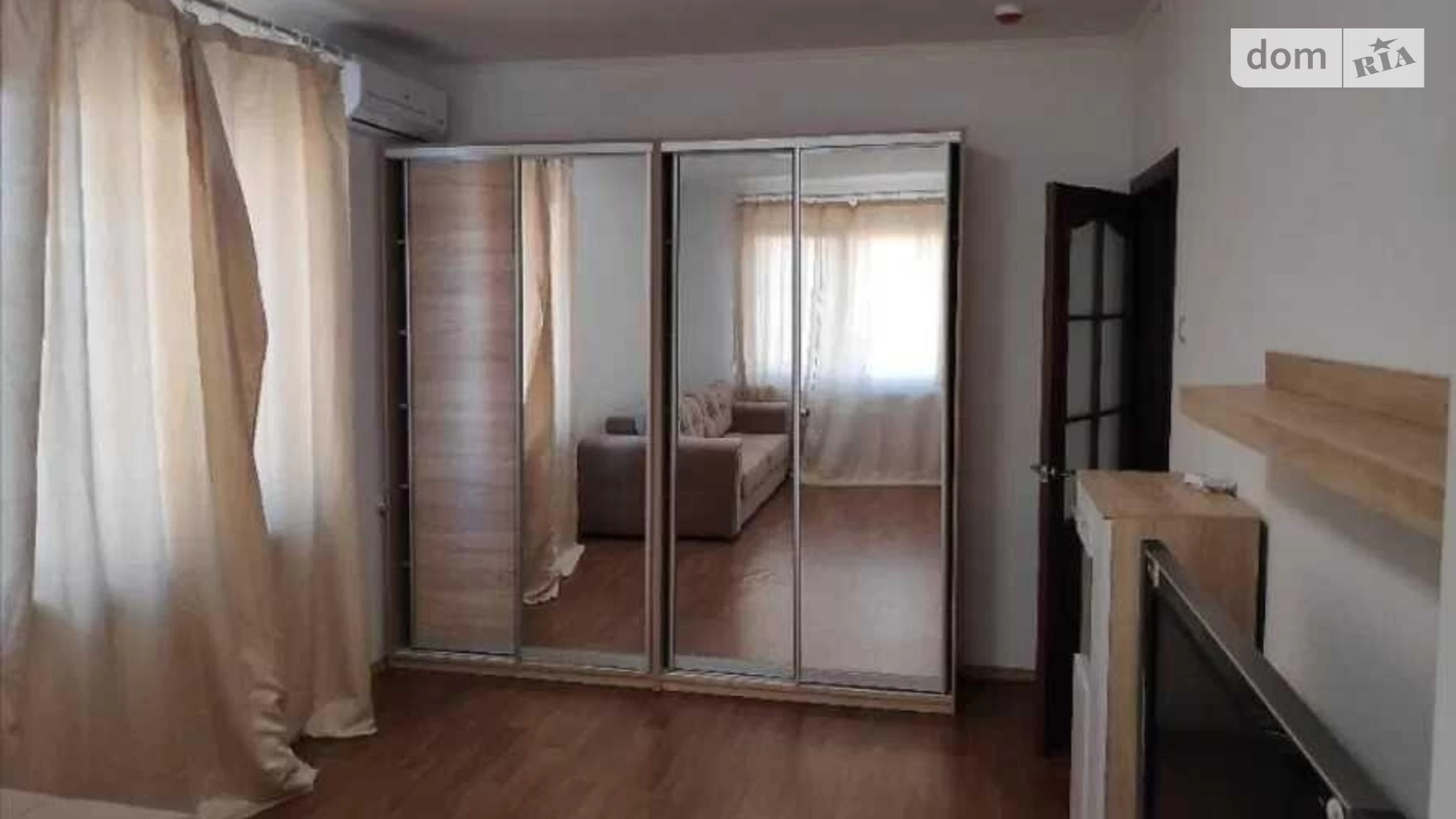 Продается 2-комнатная квартира 60 кв. м в Киеве, ул. Ломоносова, 85