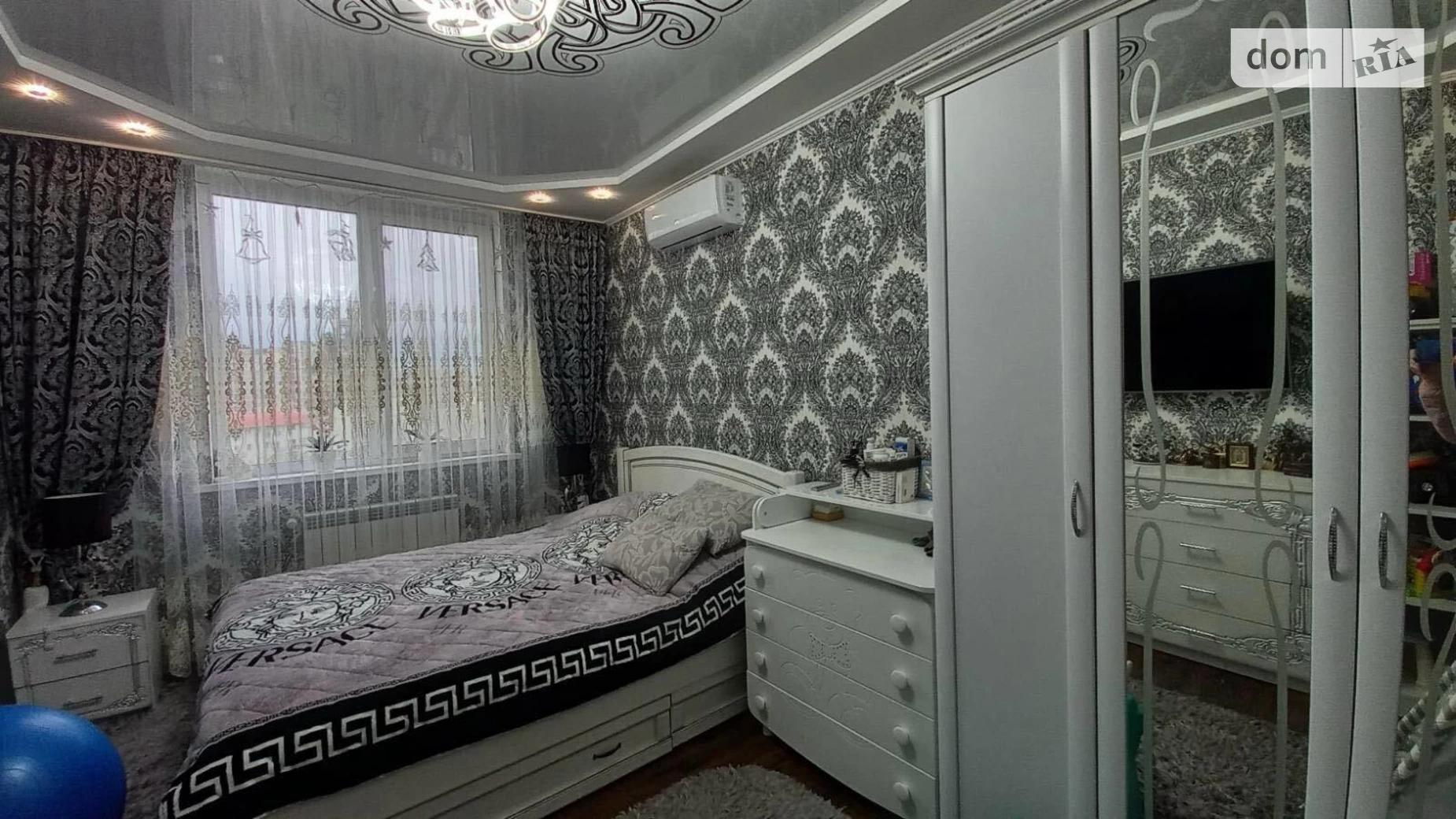 Продается 3-комнатная квартира 80 кв. м в Киеве, пер. Лобачевского, 7А