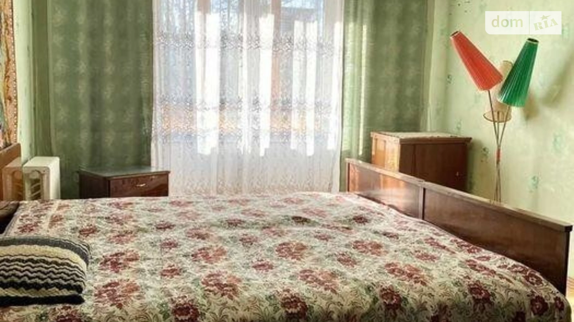 Продається 3-кімнатна квартира 60 кв. м у Києві, бул. Жуля Верна(Ромена Роллана), 13