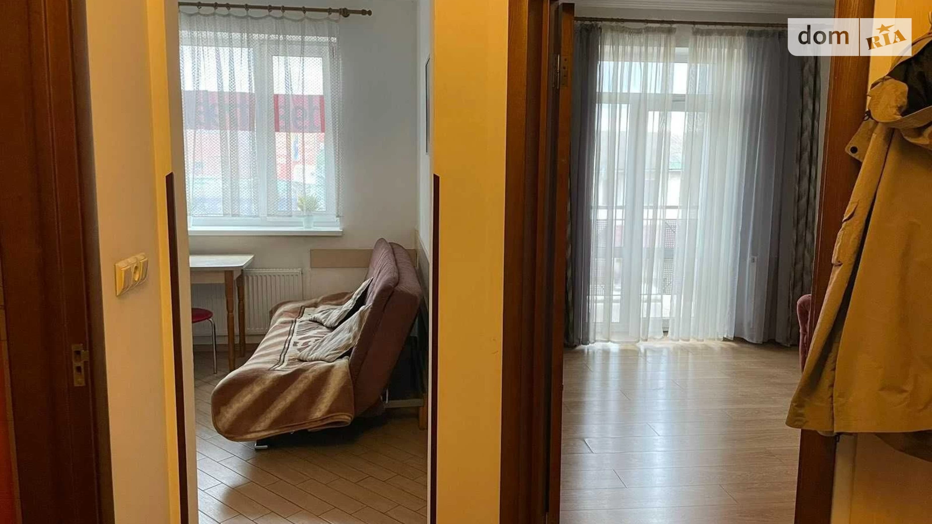 Продається 1-кімнатна квартира 37 кв. м у Івано-Франківську, вул. Залізнична, 49А