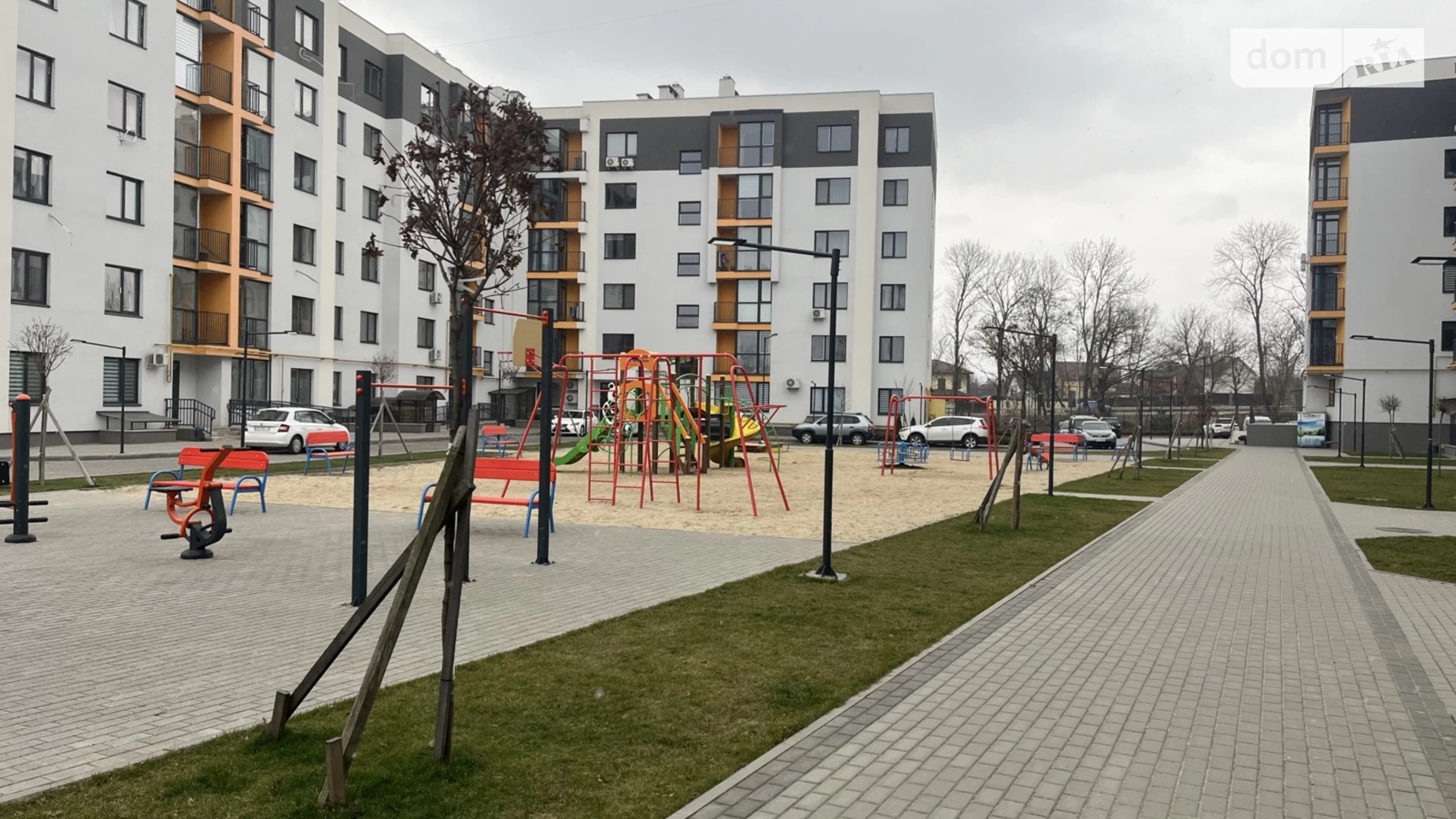 Продается 2-комнатная квартира 65 кв. м в Березиной, ул. Радужная, 102 - фото 3