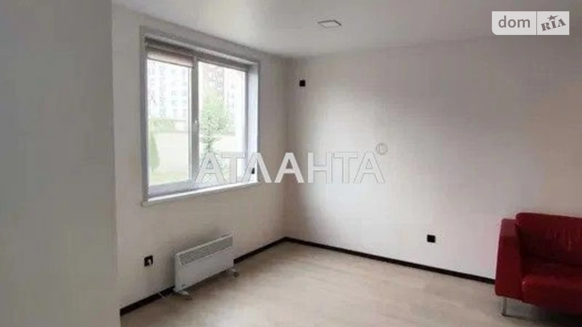 Продается 1-комнатная квартира 24.4 кв. м в Киеве, ул. Малиновая
