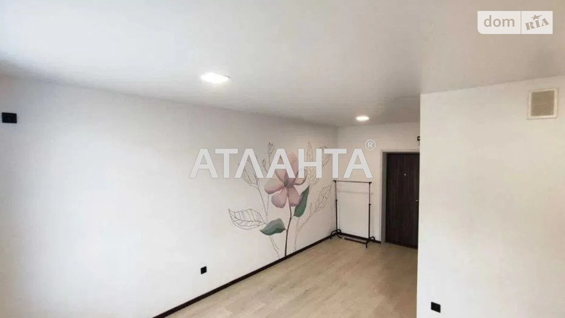 Продается 1-комнатная квартира 24.4 кв. м в Киеве, ул. Малиновая