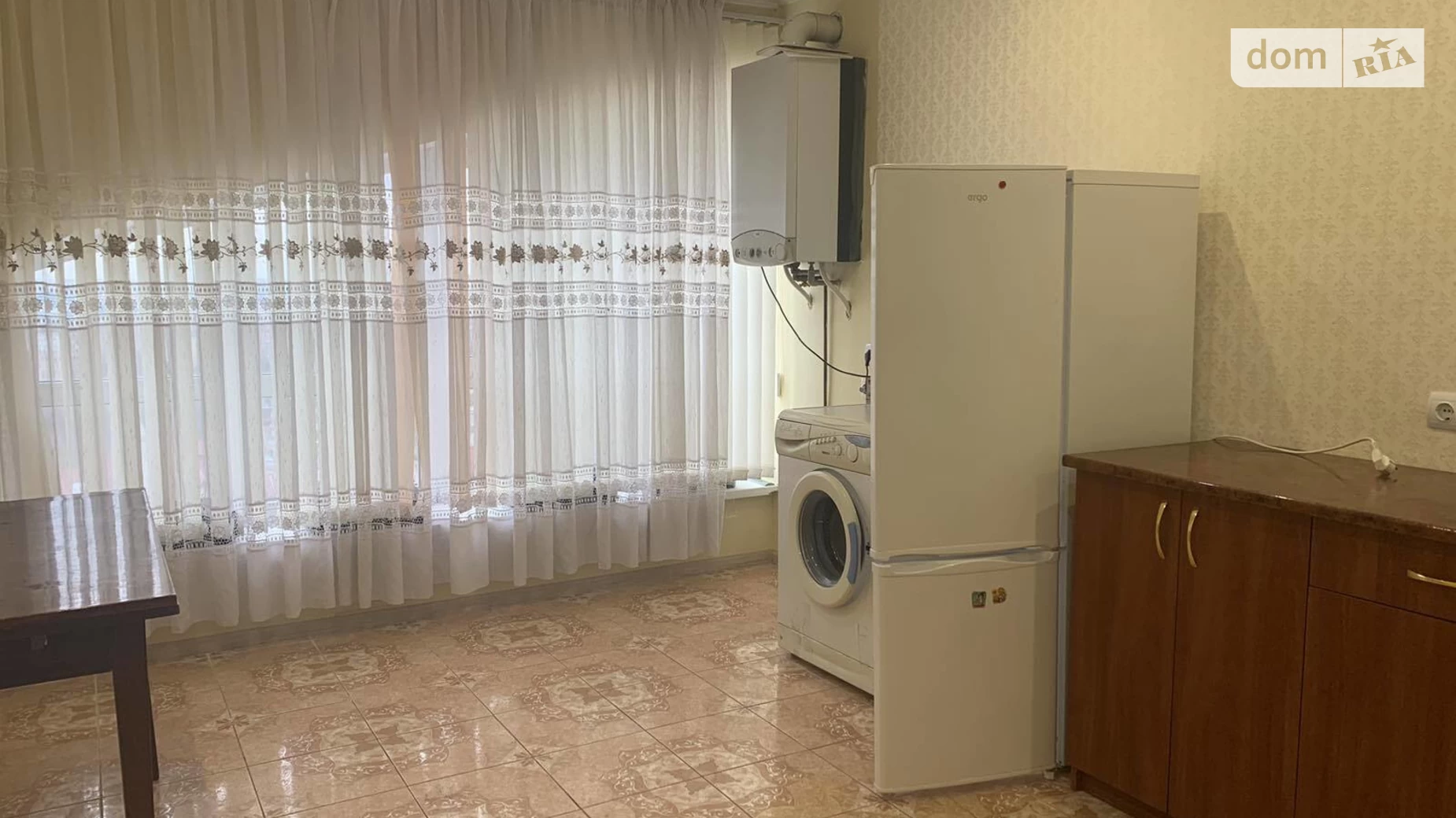 1-комнатная квартира 42 кв. м в Тернополе, ул. Тарнавского Мирона Генерала