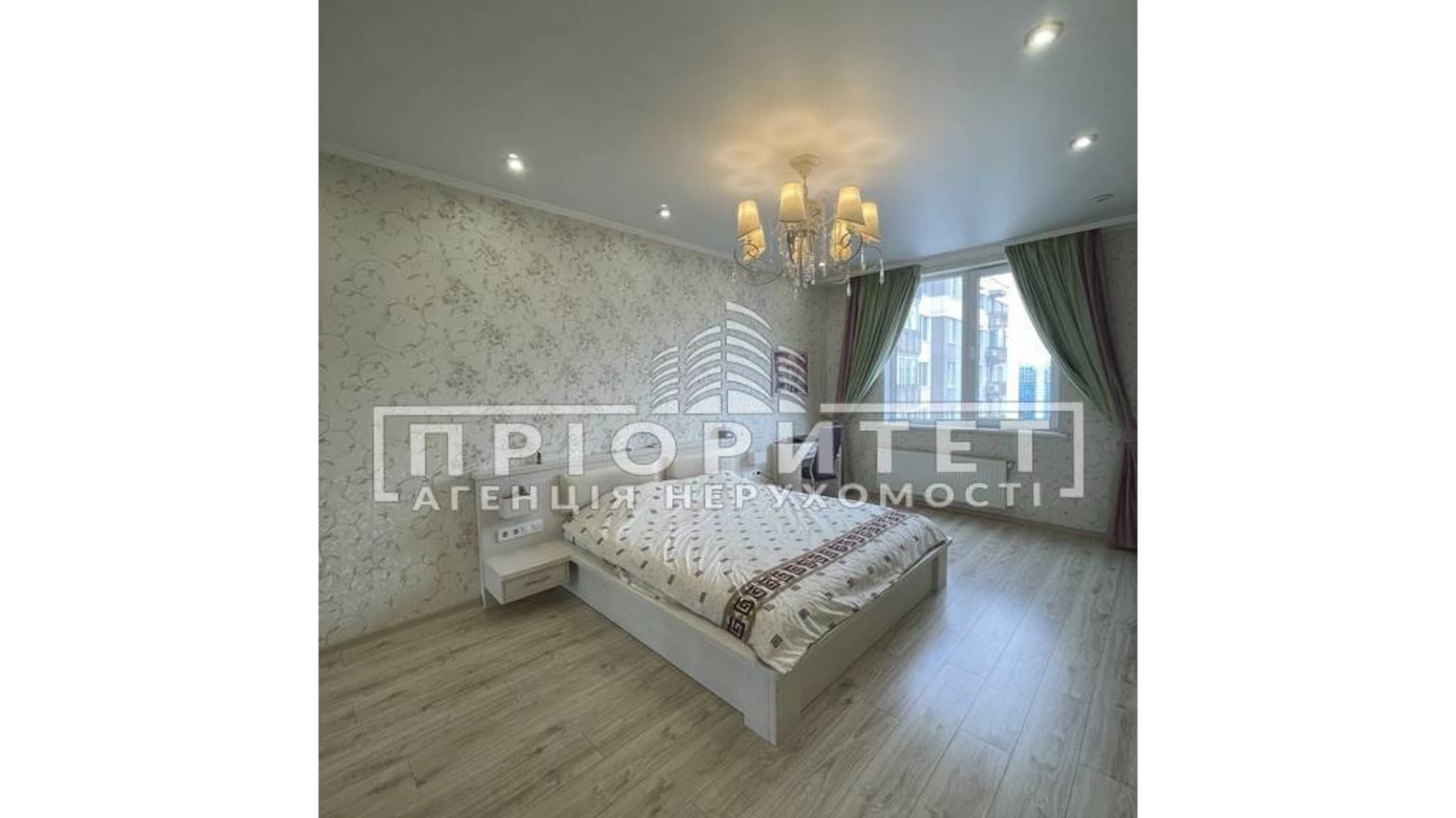 Продается 1-комнатная квартира 43 кв. м в Одессе, вул. Люстдорфская дорога