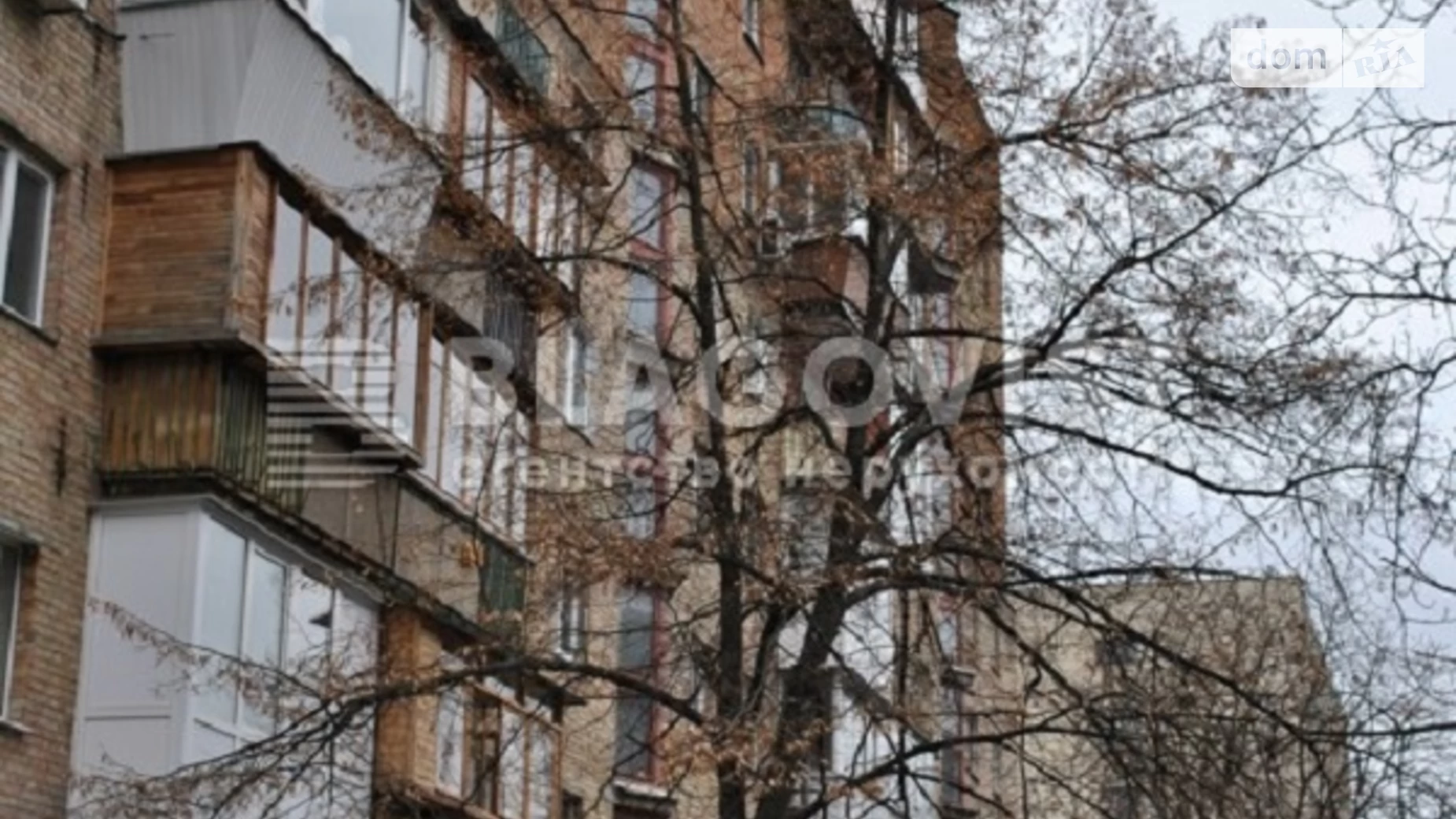 Продается 3-комнатная квартира 56 кв. м в Киеве, ул. Ивана Федорова, 9