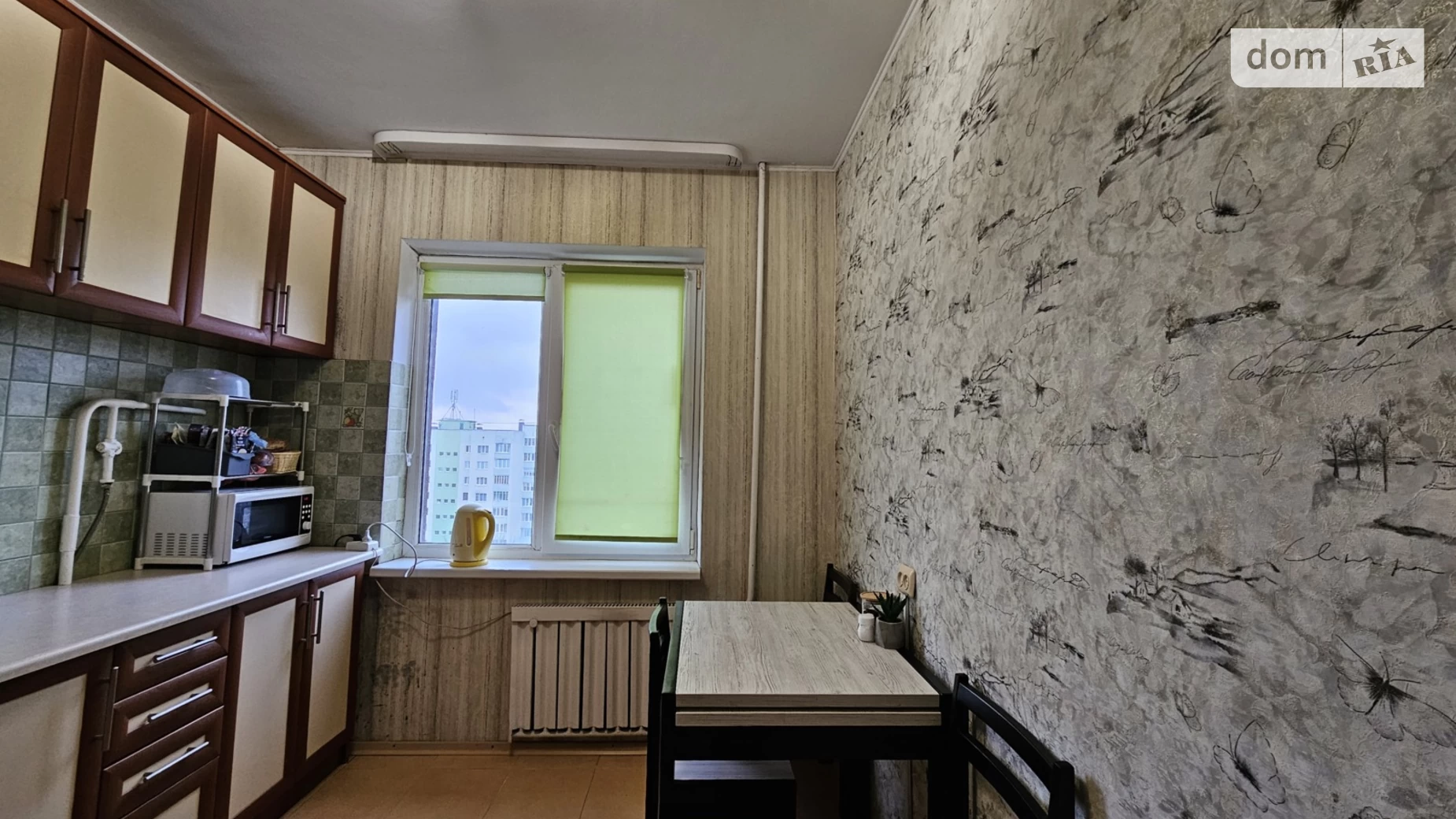 Продается 2-комнатная квартира 49 кв. м в Ровно, ул. Фабричная