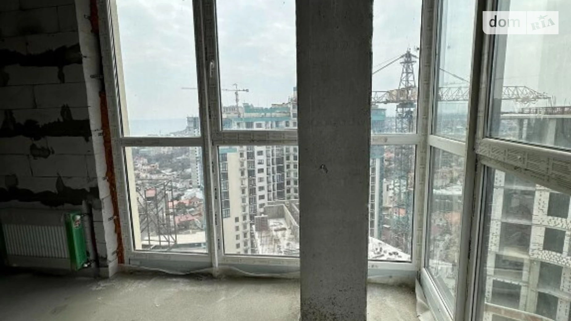 Продается 1-комнатная квартира 42.1 кв. м в Одессе, Фонтанская дор. - фото 2
