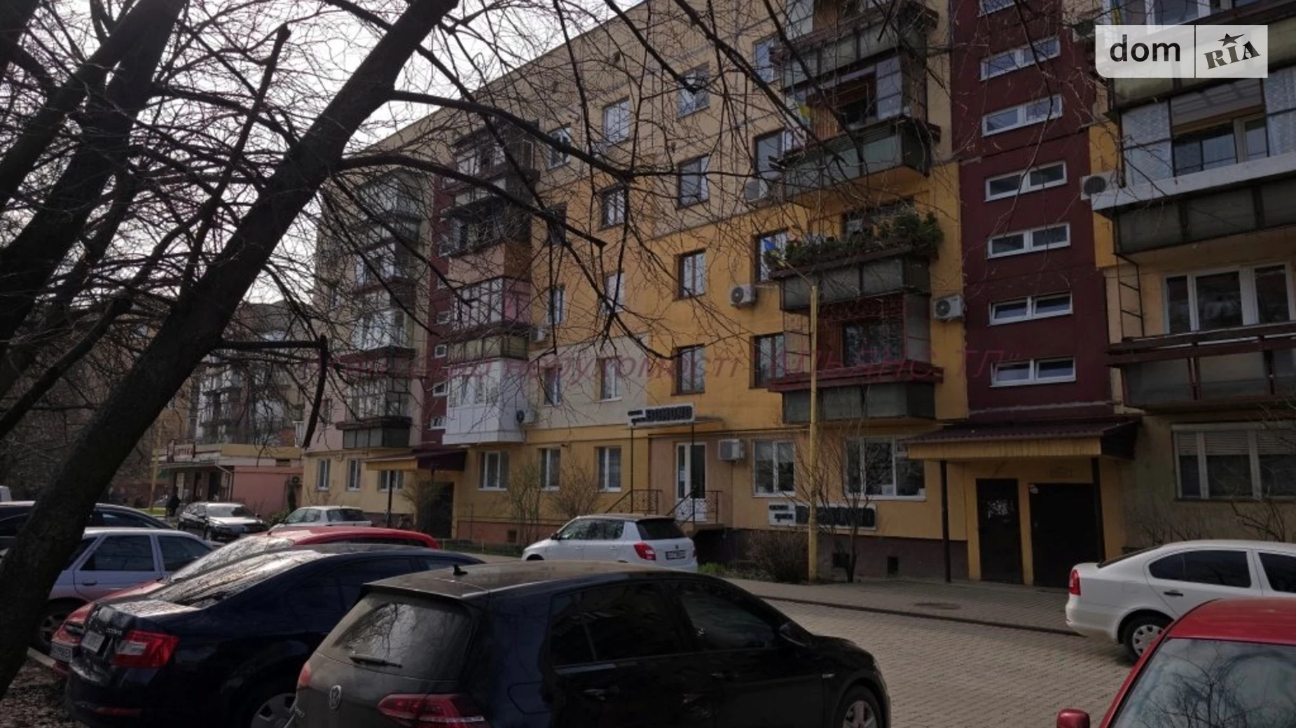 Продается 3-комнатная квартира 66.5 кв. м в Ужгороде, ул. Легоцкого - фото 2