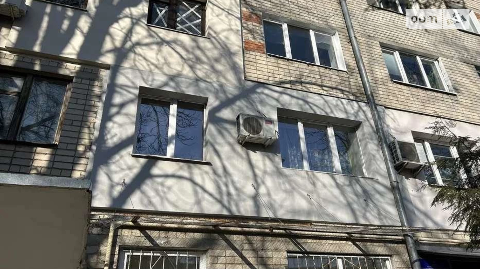 Продается 3-комнатная квартира 64 кв. м в Харькове, просп. Юбилейный, 76