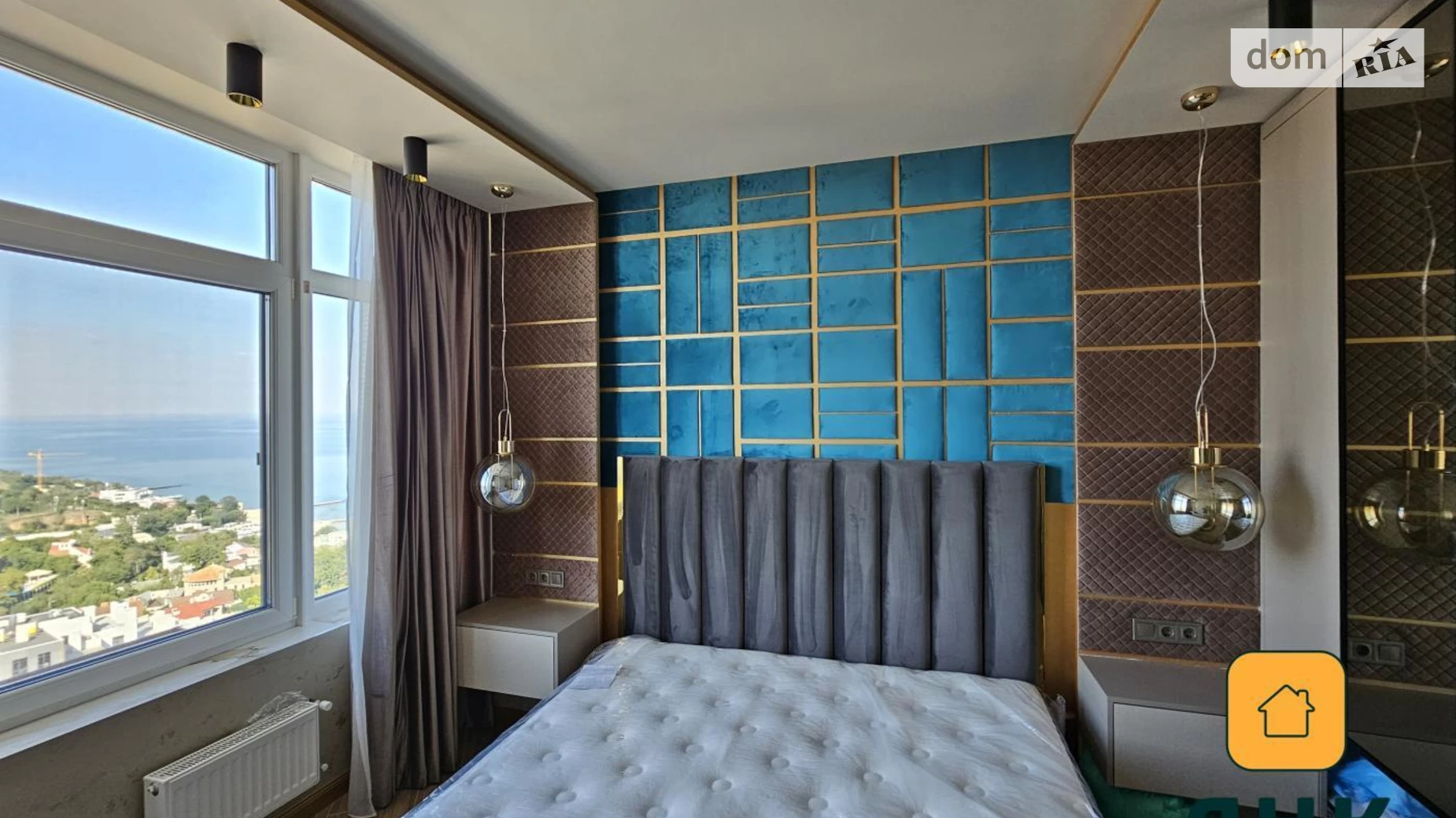 Продається 2-кімнатна квартира 61 кв. м у Одесі