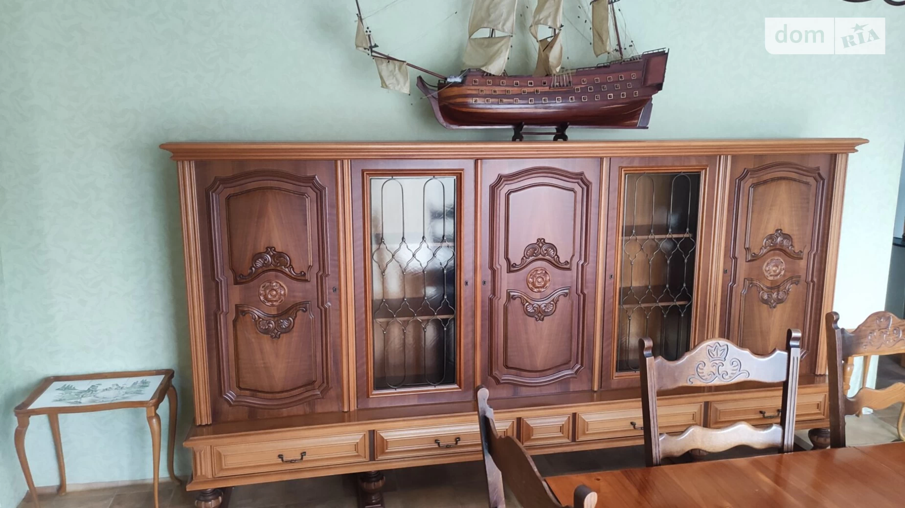 Продается дом на 3 этажа 300 кв. м с бассейном, цена: 175000 $ - фото 4